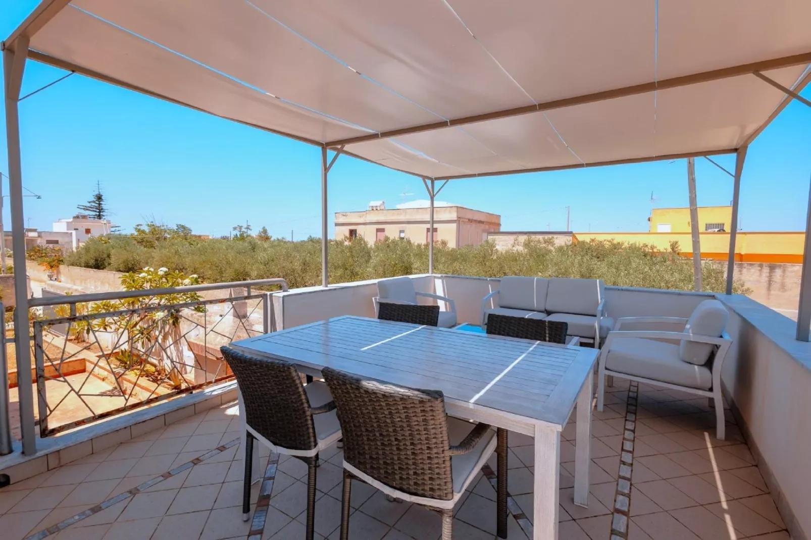 Villa Cloe-Terrasbalkon
