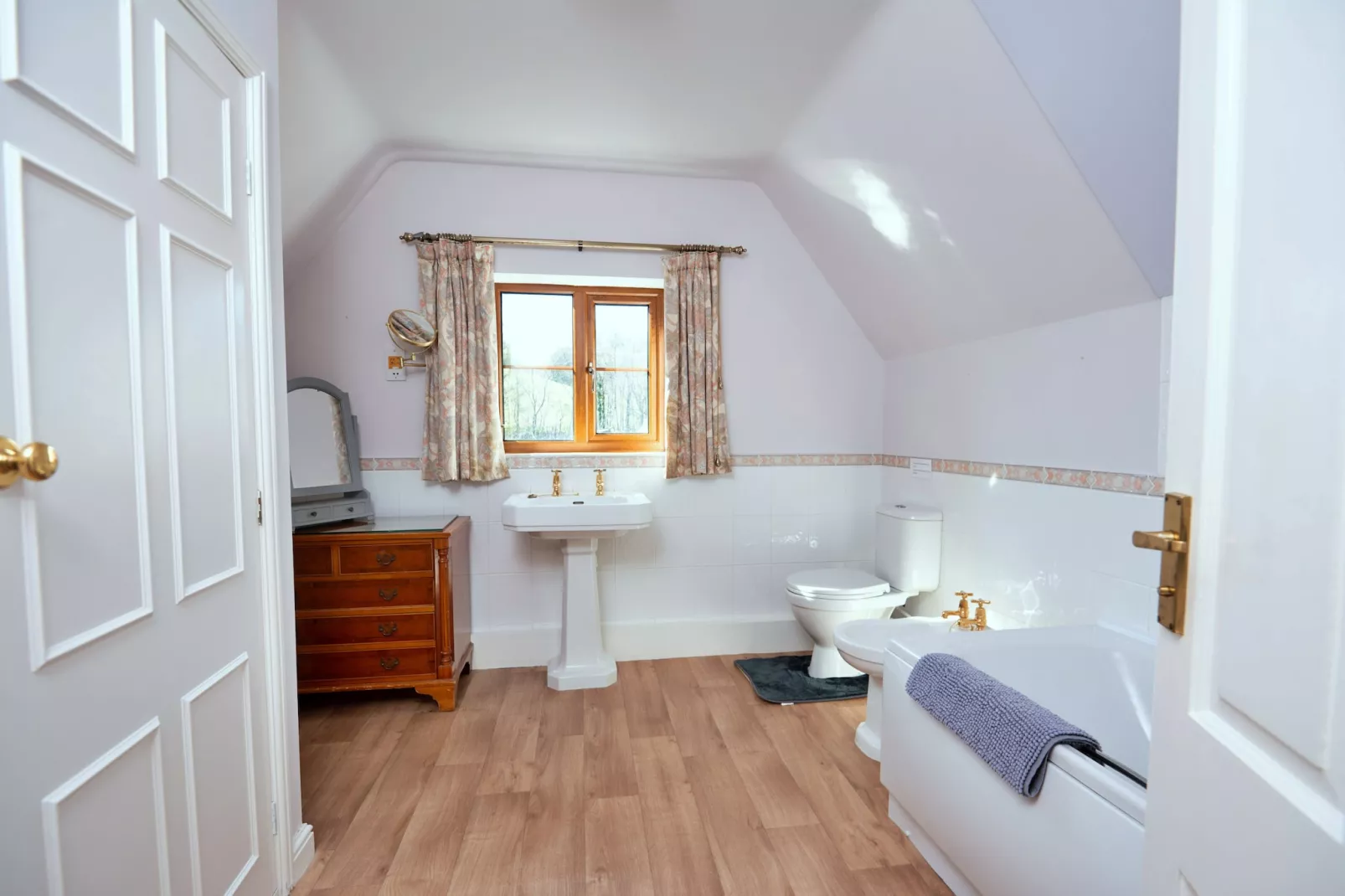 Cwmfron House-Badkamer