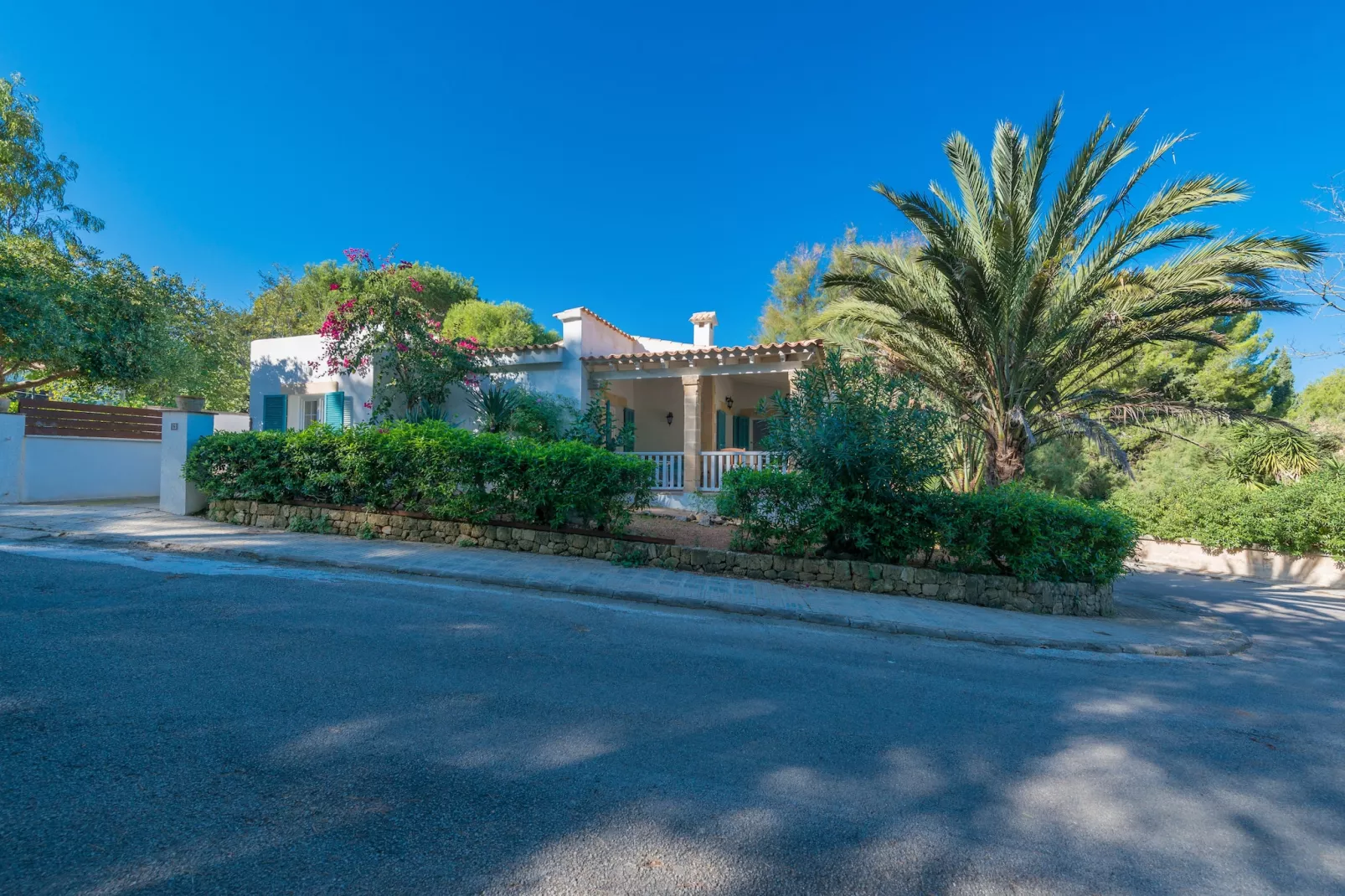 Villa Herdain-Image-tags.