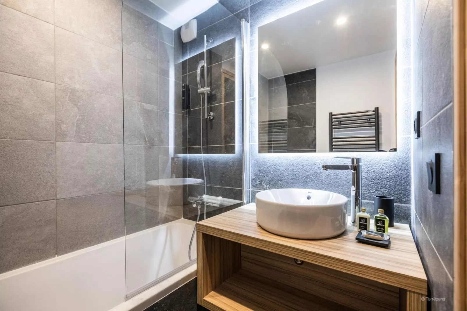 PLAGNE MONTALBERT Le Snoroc- A50S-Badkamer