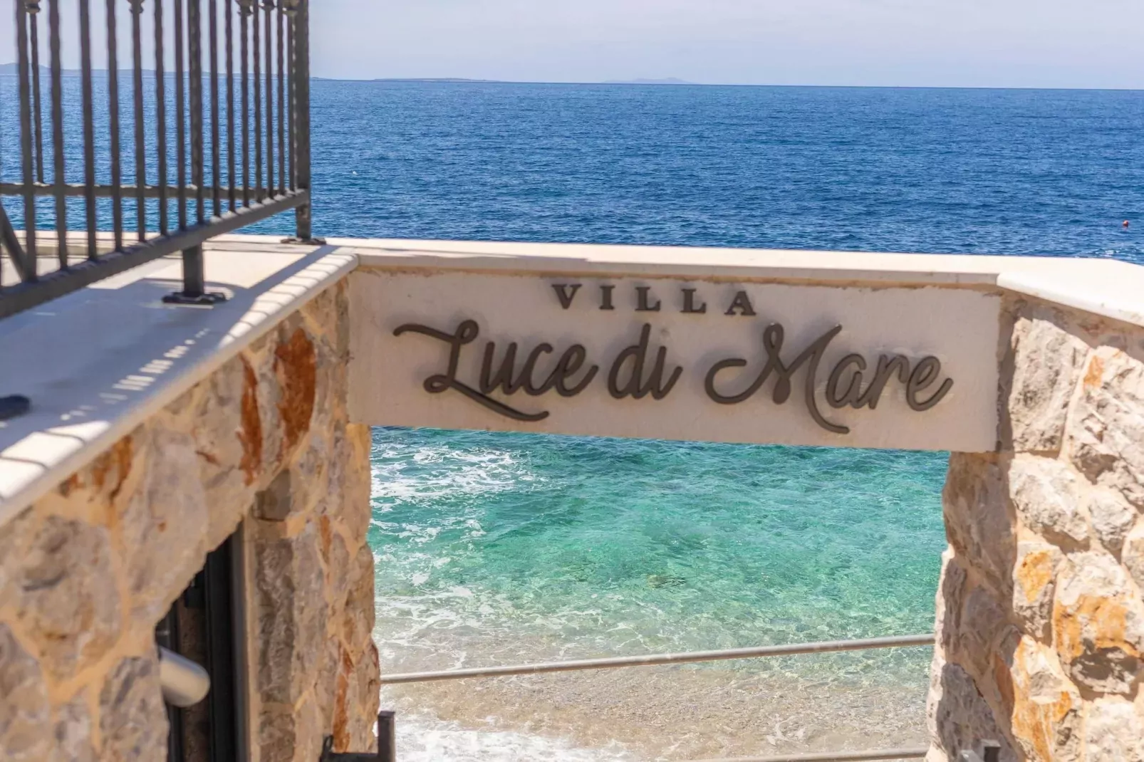 Villa Luce di Mare - Three Bedroom Villa with Pool-Buitenlucht