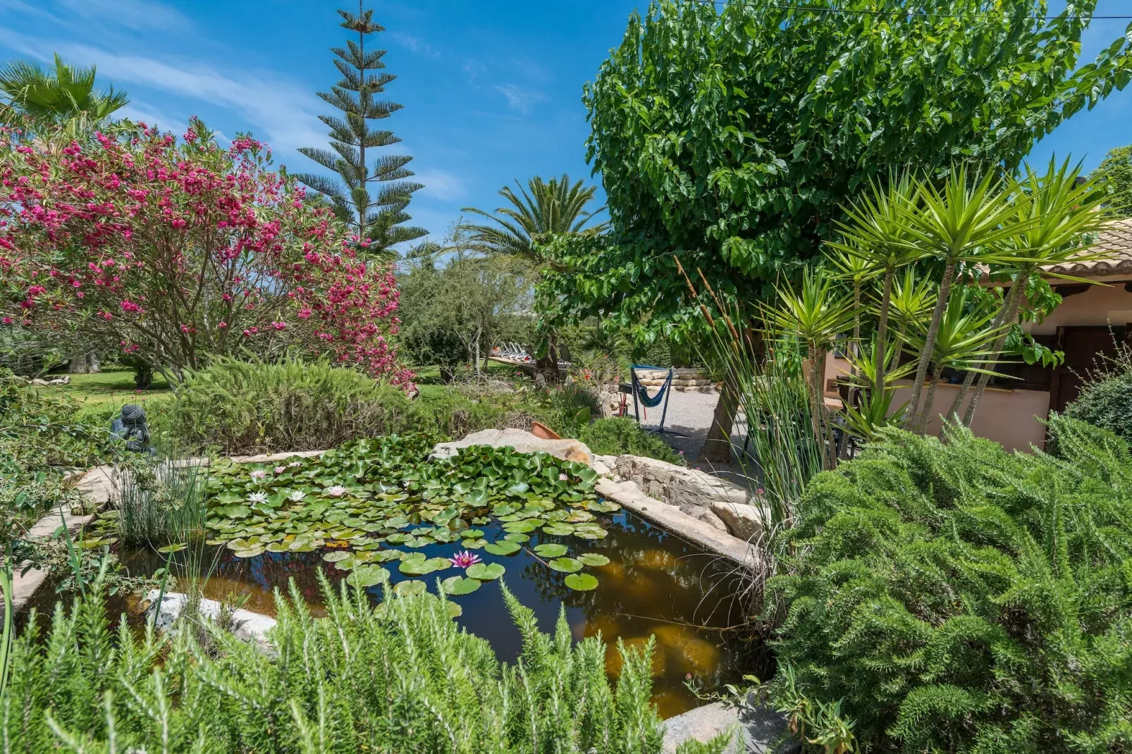 Casa Angela - Buitenkant zomer
