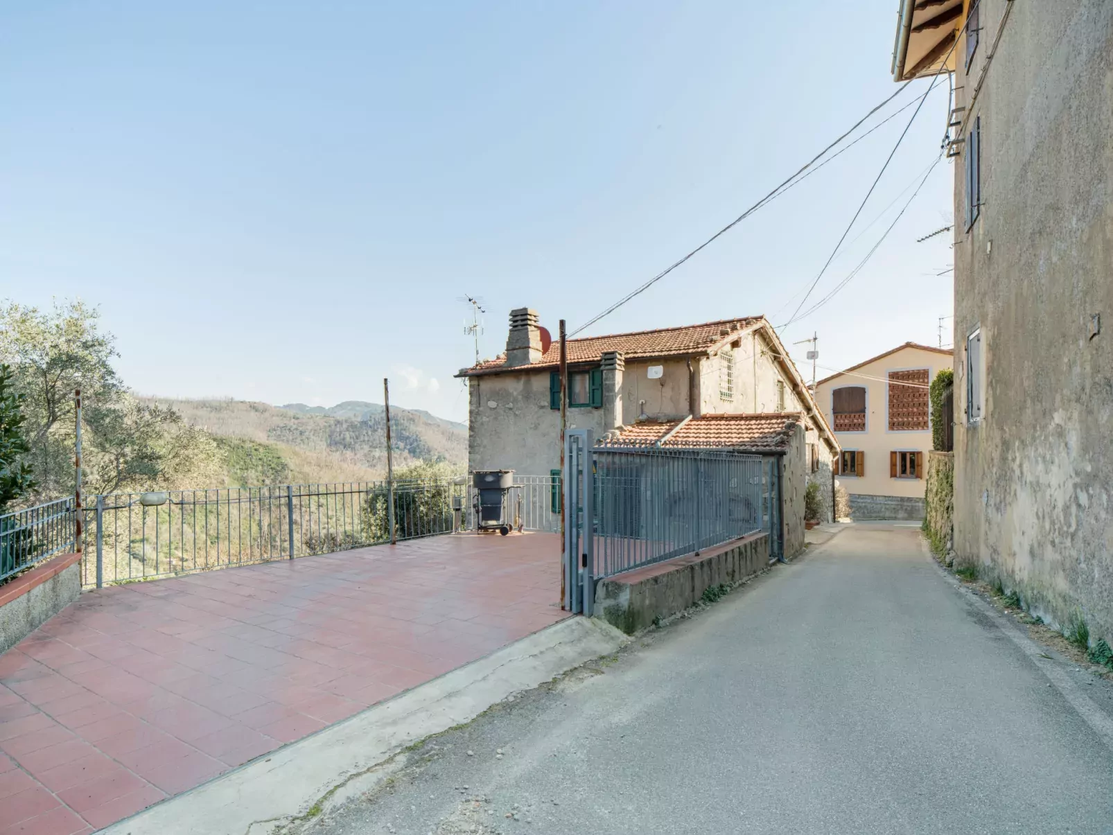 La corte di Miglianello-Buiten