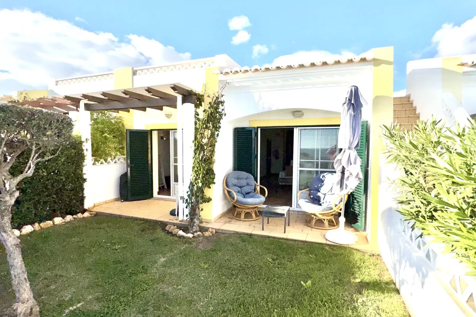 06 Terraços de Benagil (Casa Rosa Azul)-Buitenlucht