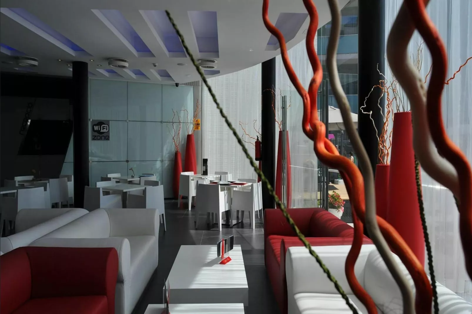APOLO SUITES RENTALMAR 2/4-Faciliteiten