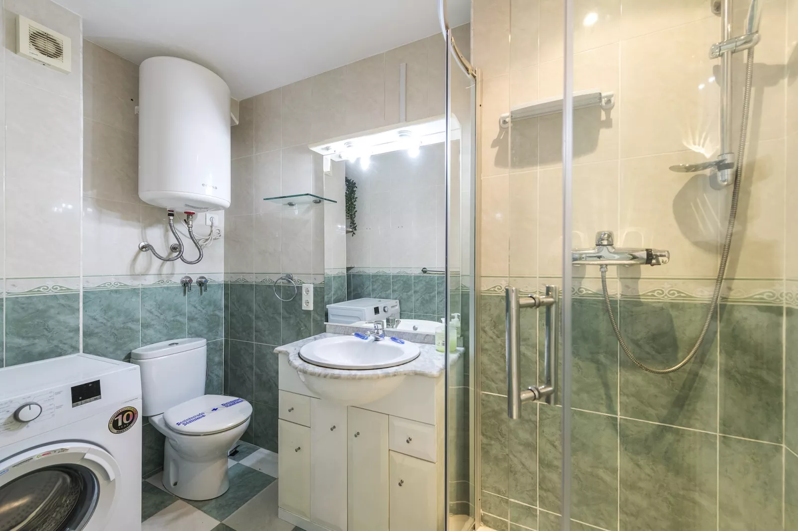 Gala de SteraM FLATS Torremolinos-Badkamer