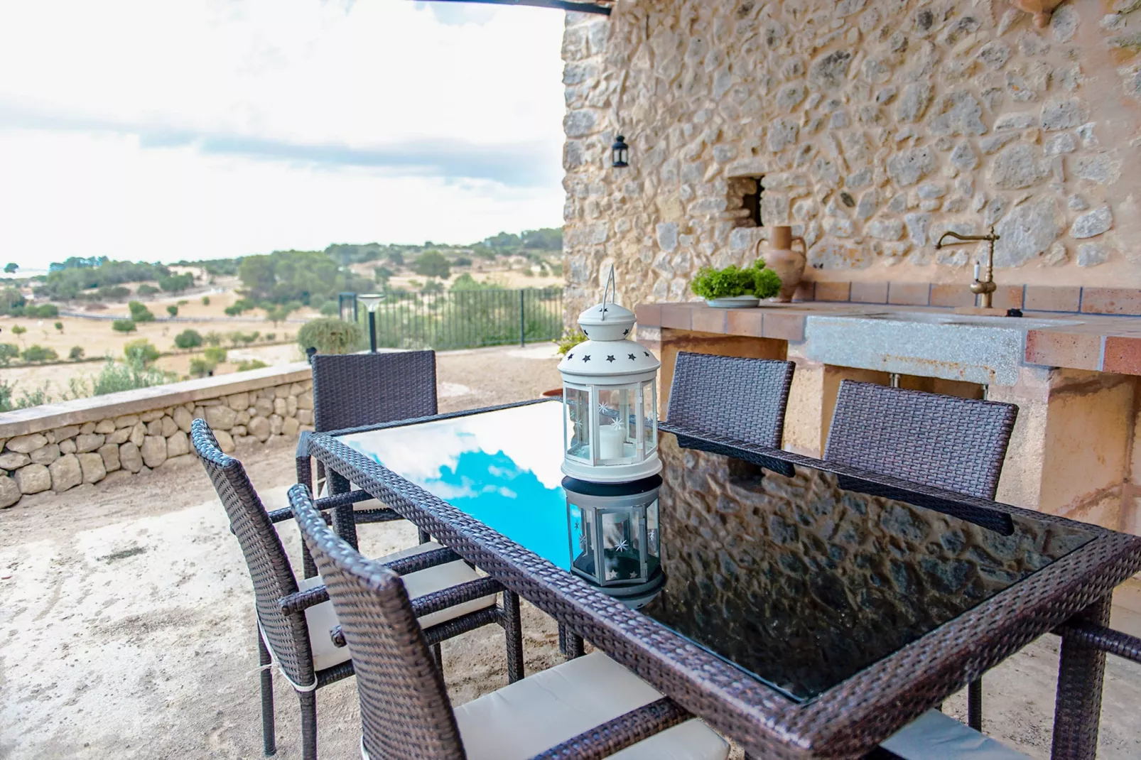 Es Turo Daviu, Finca 5StarsHome Mallorca-Terrasbalkon
