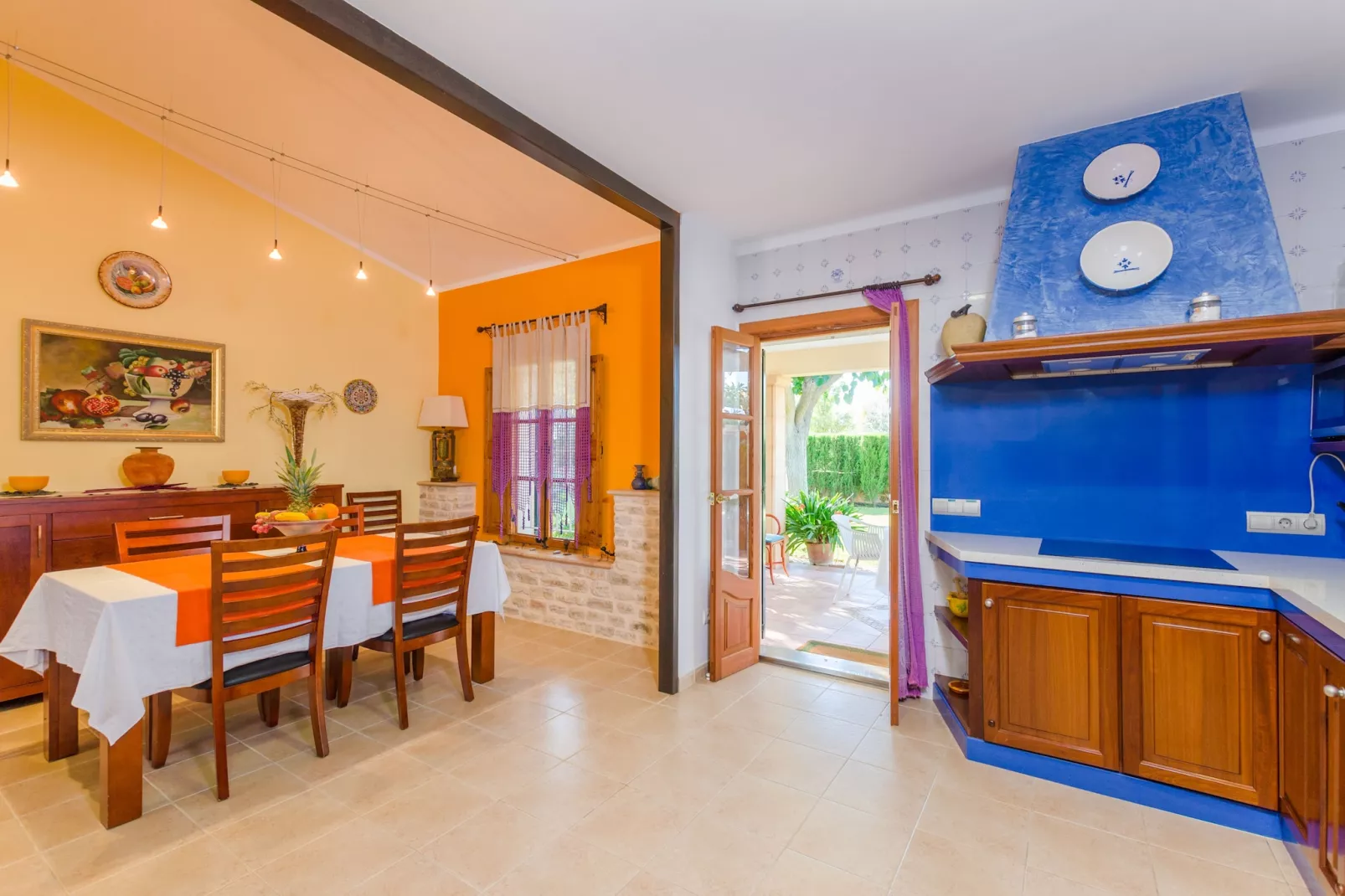 Santa Eulalia Petit-Eetkamer