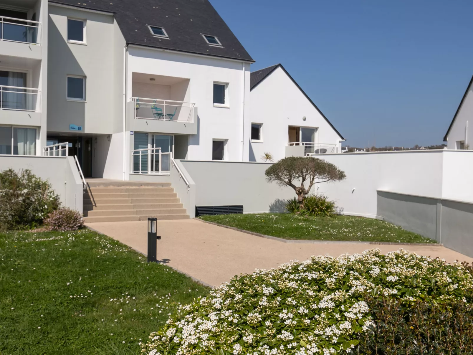 Entre port et plages-Buiten