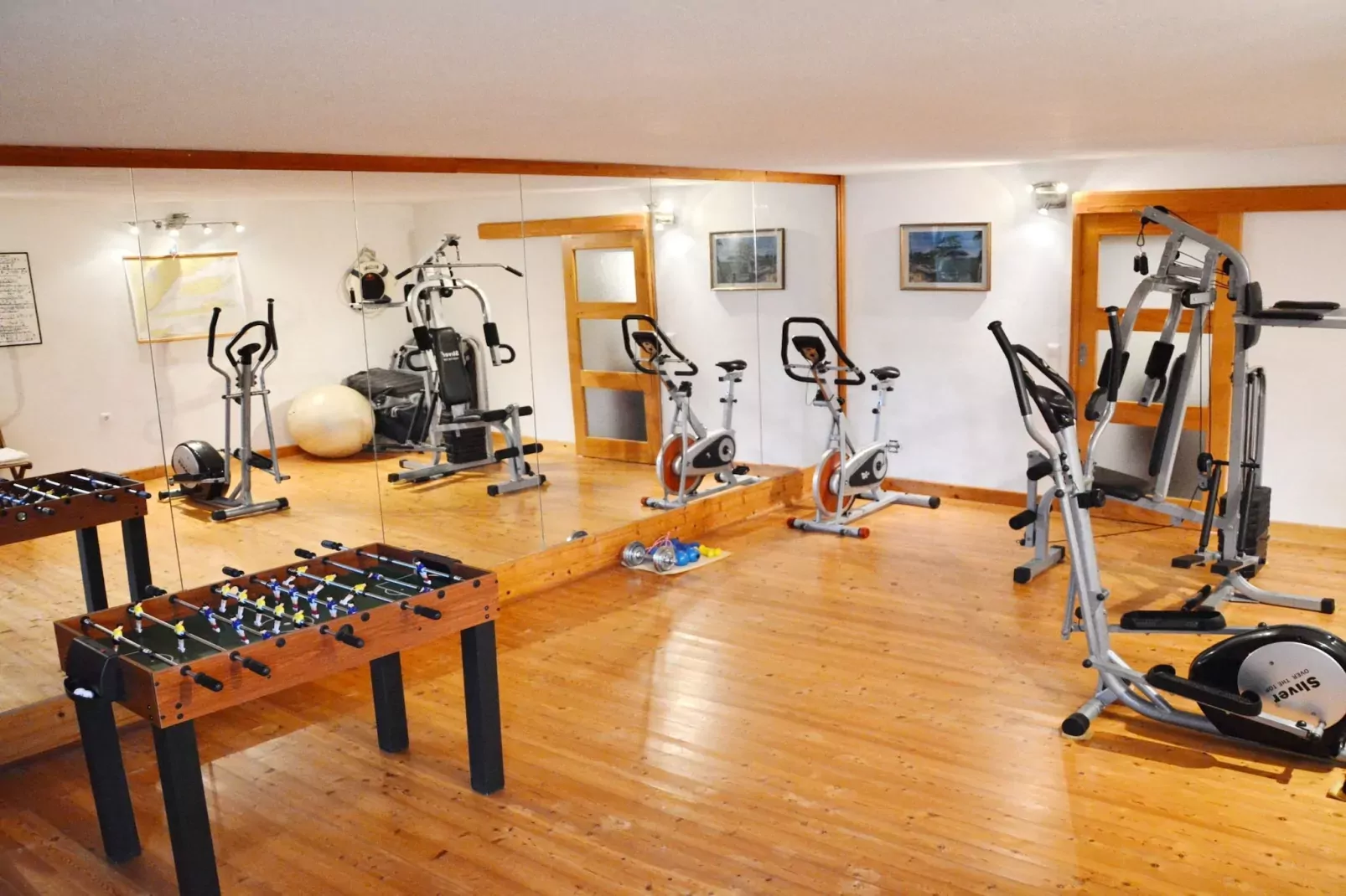 Blissful Bay Apartments Vrboska - One Bedroom Apartment with Balcony (owner Smokva)-Sportzaal