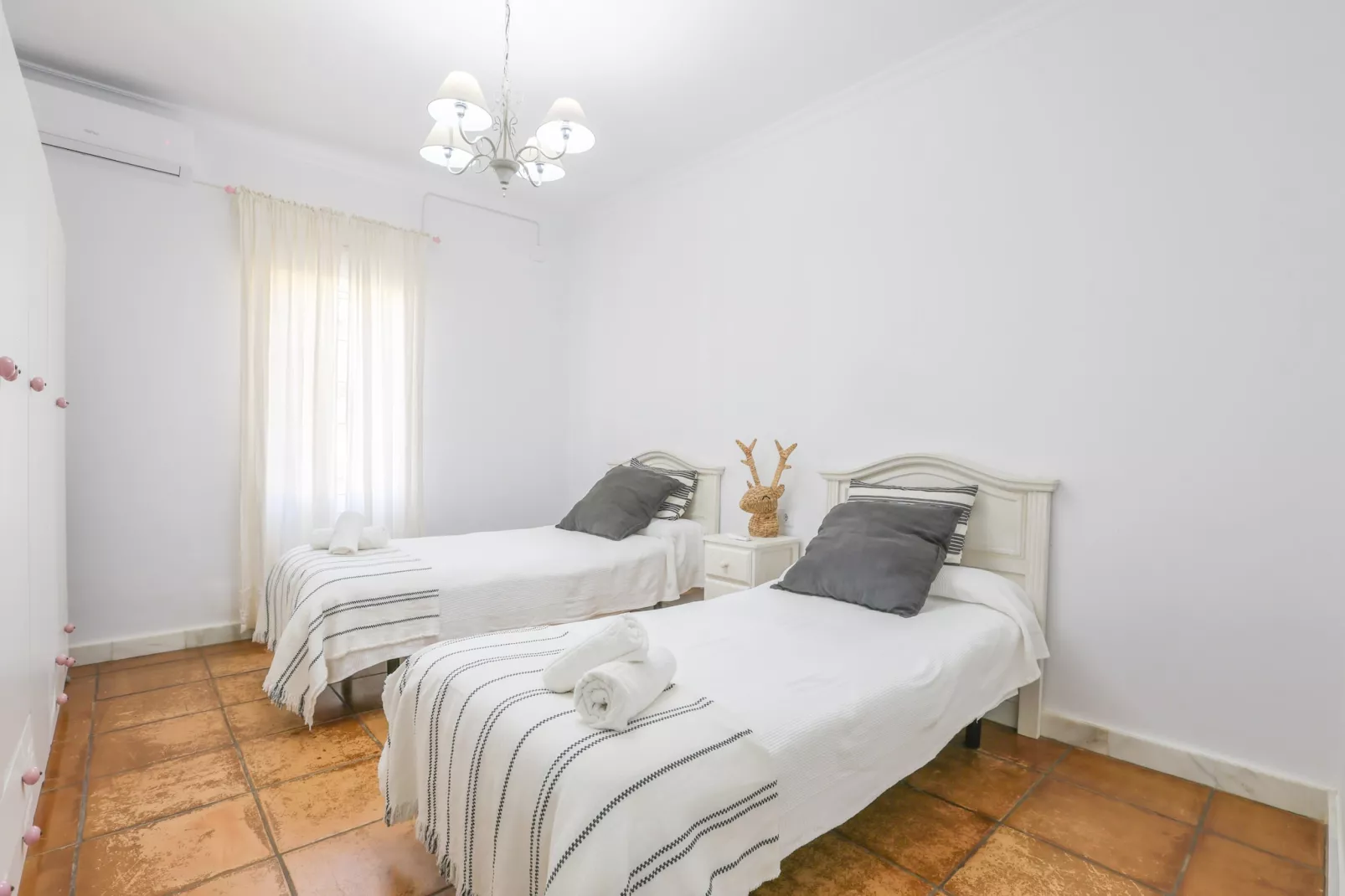 Casa Rural Los Menestrales-Slaapkamer