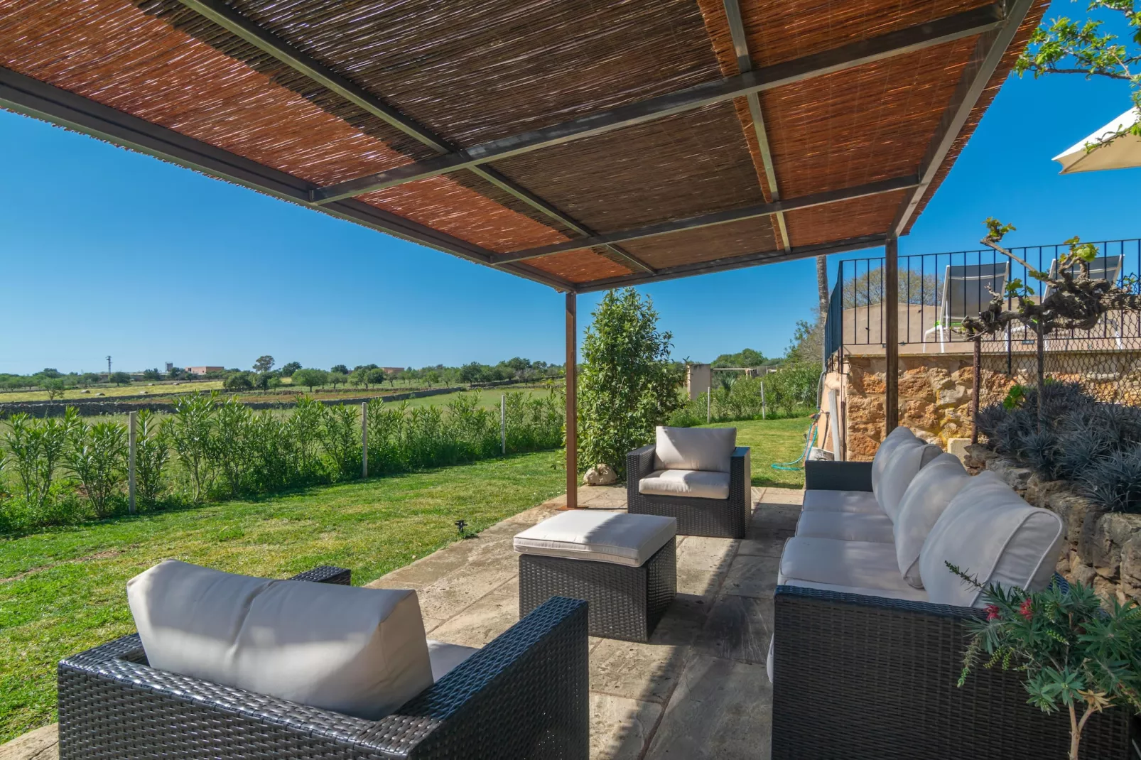 Na Burguera-Terrasbalkon