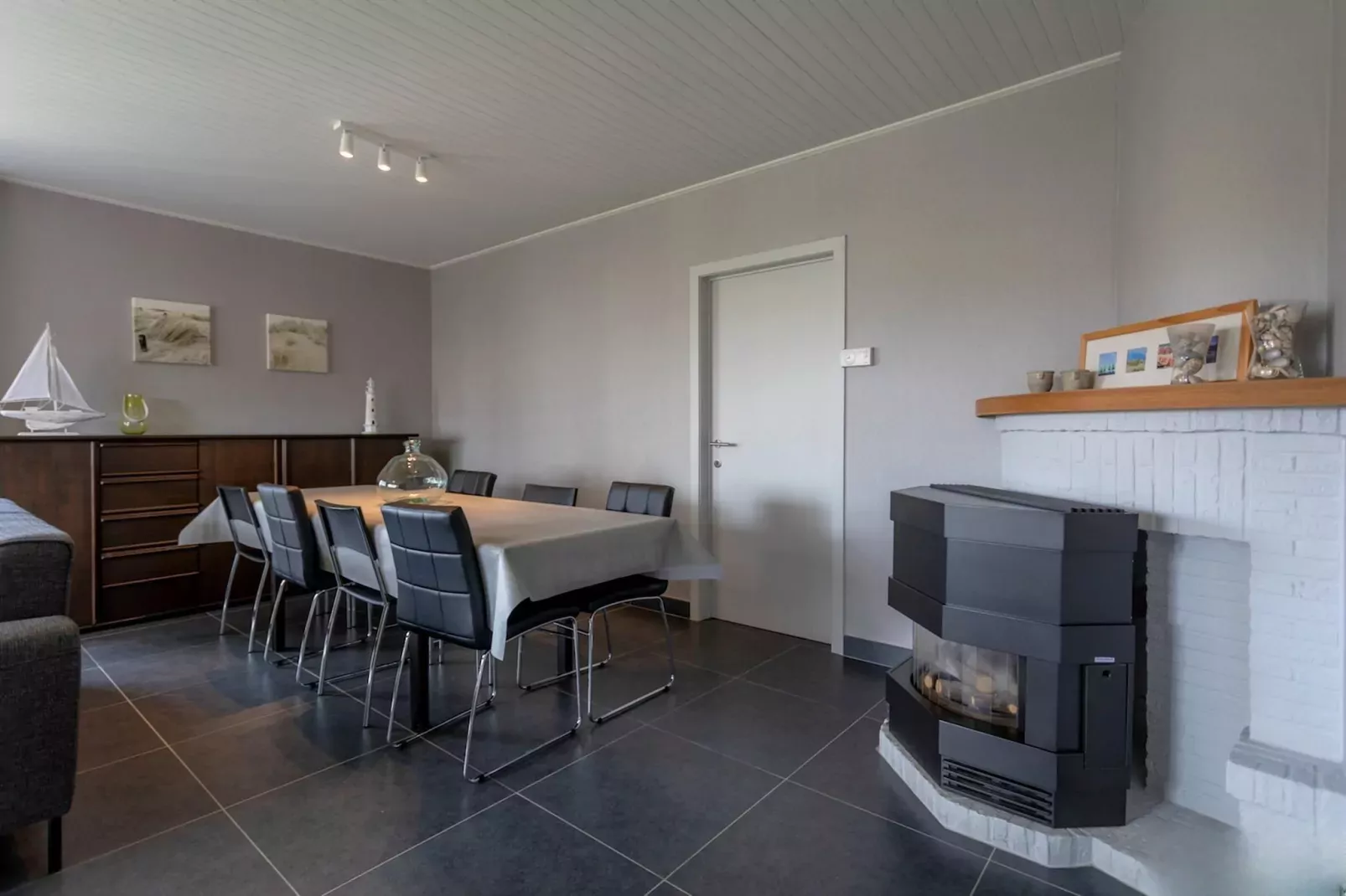 At Home-Eetkamer