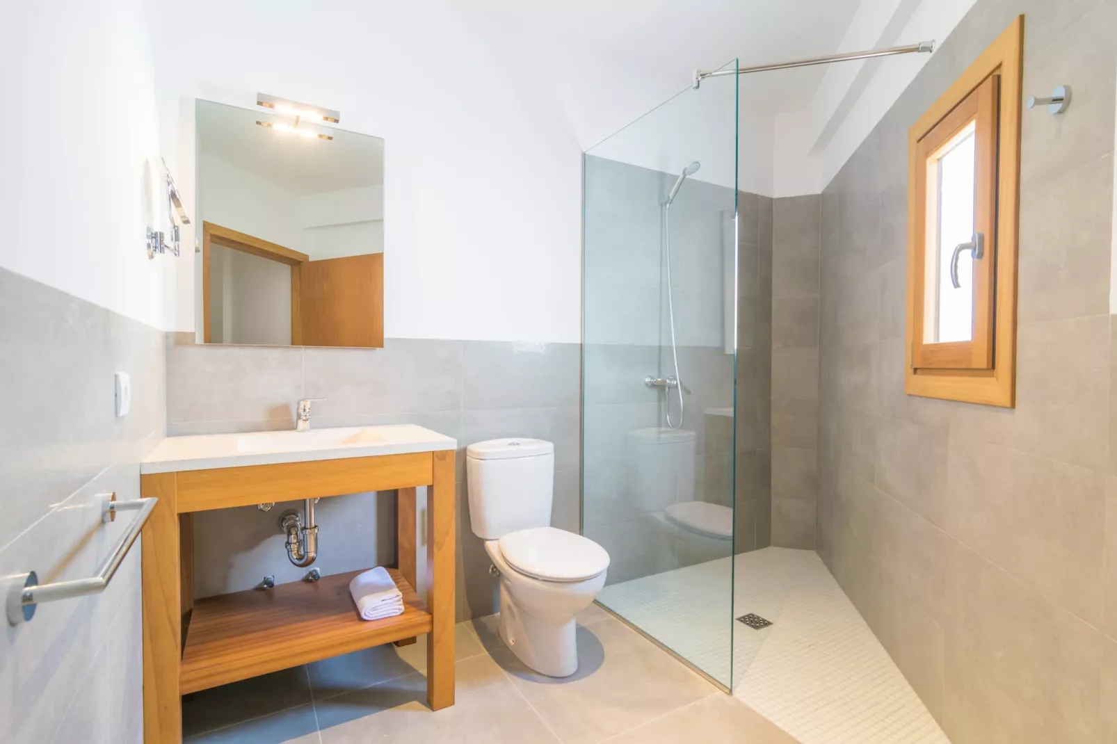 Can Tianet-Badkamer