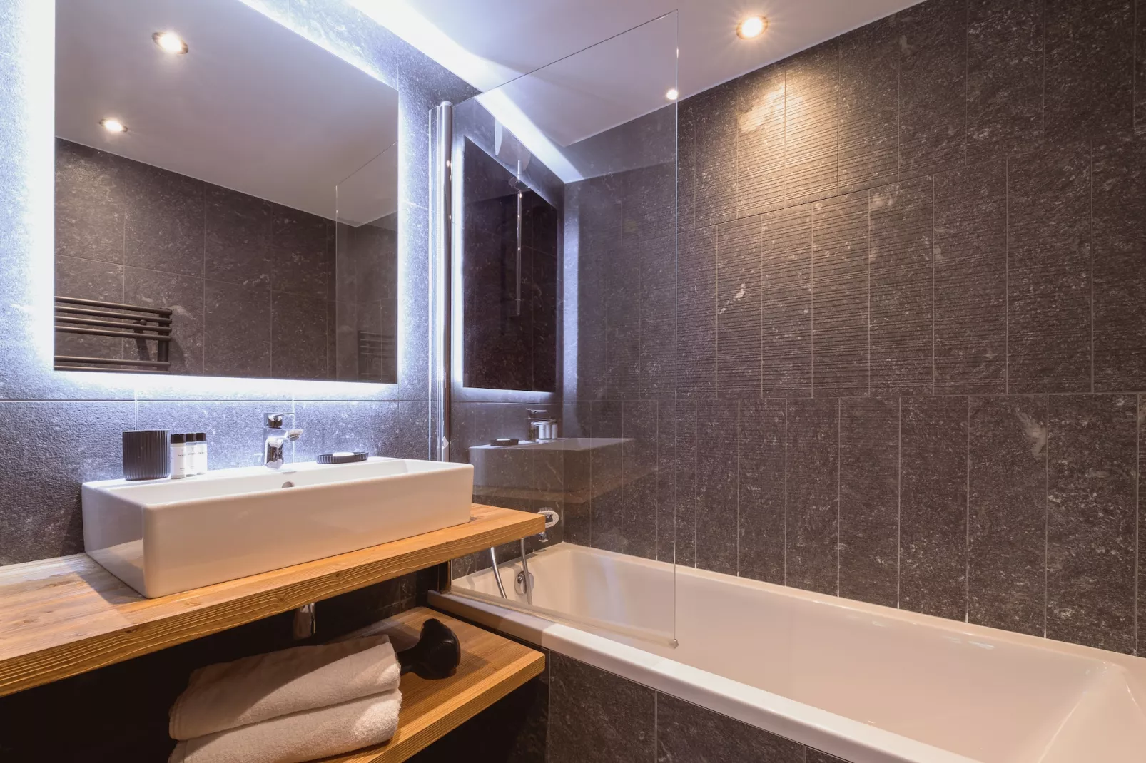 MEGEVE L’Eclat des Vériaz-A36S-Badkamer