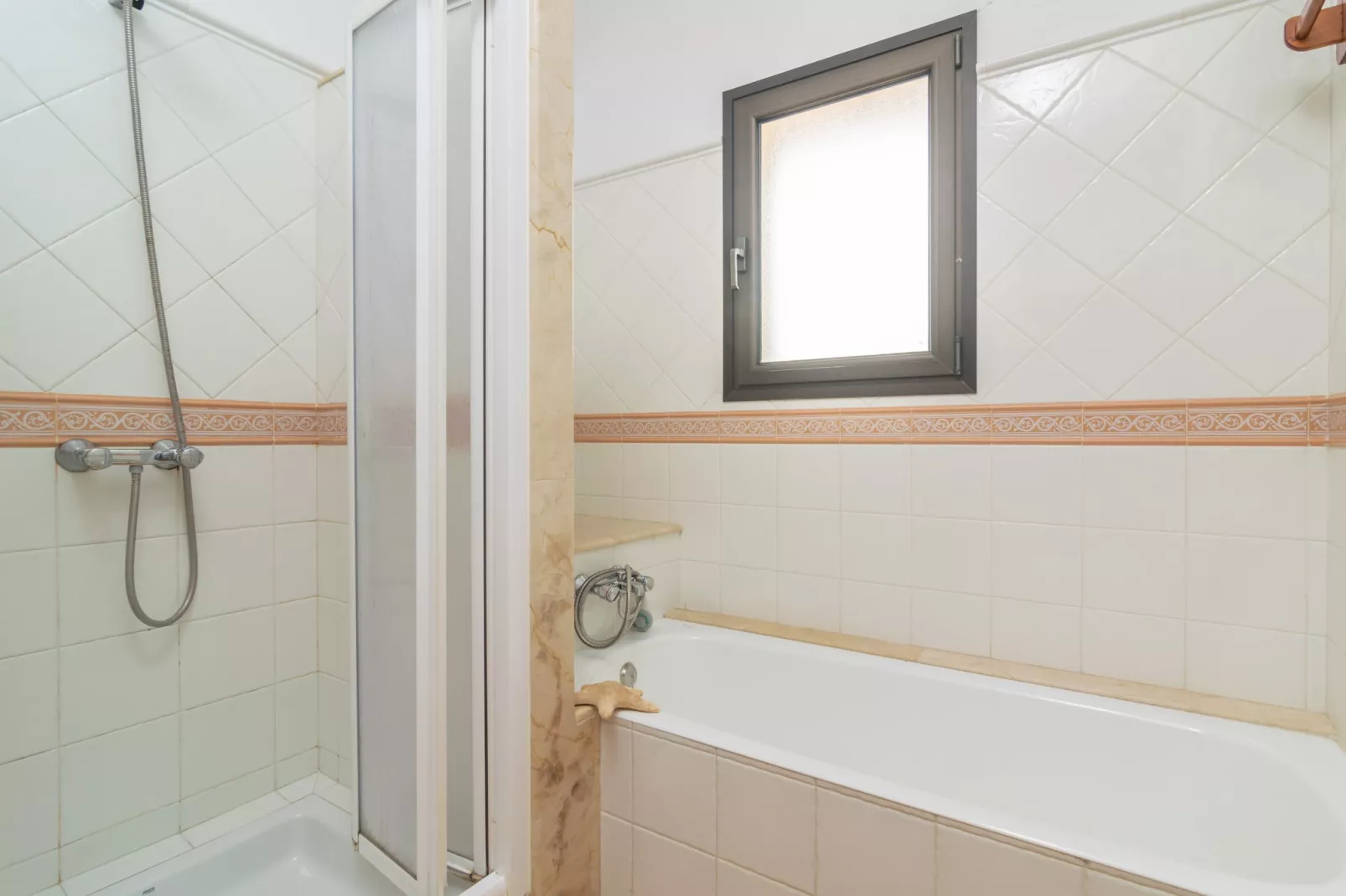Sa Roca Blanca-Badkamer