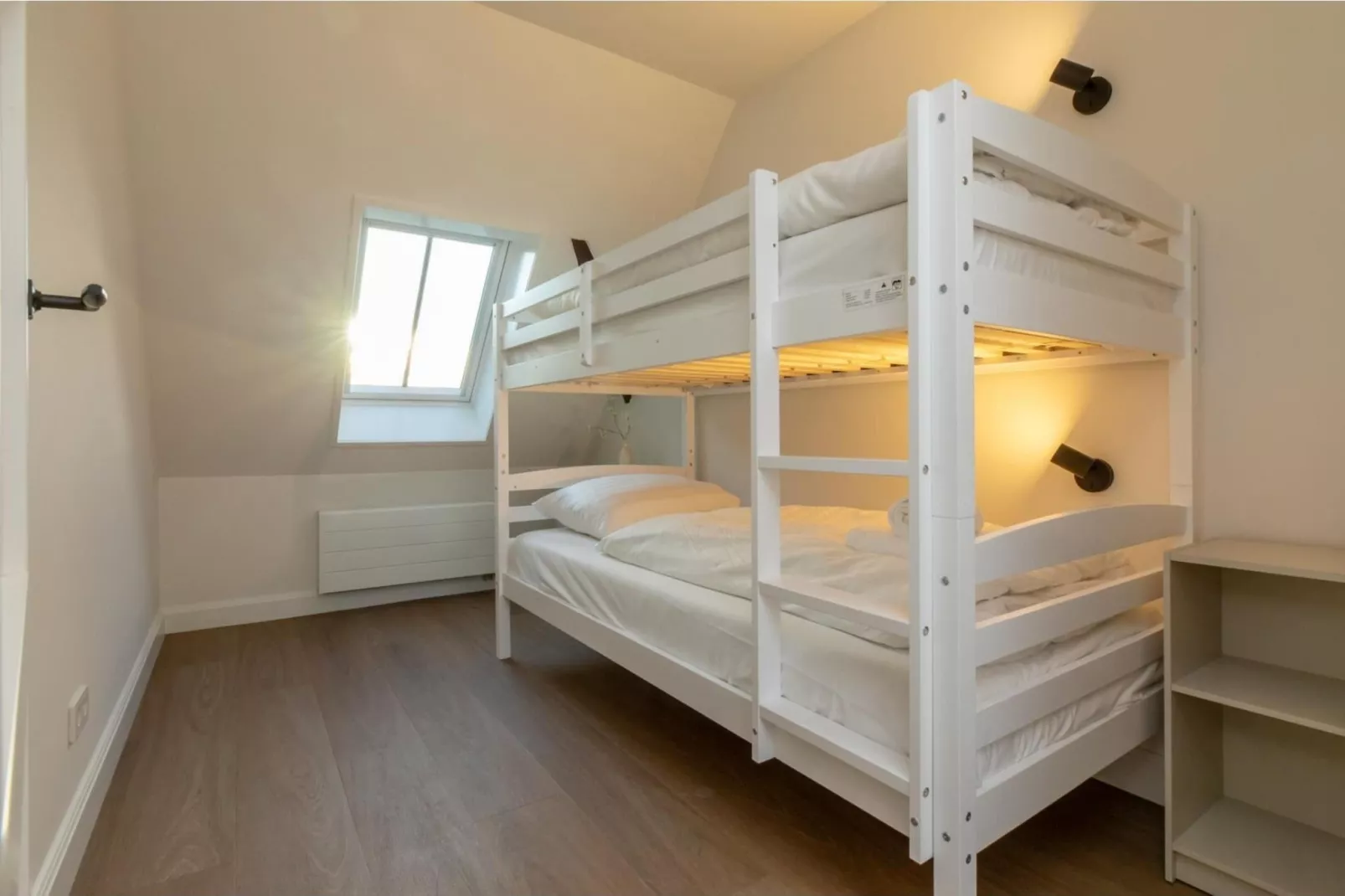 Vakantiehuis 'Boerderij Molenhof' - Stationsweg 5  Heinkenszand-Slaapkamer