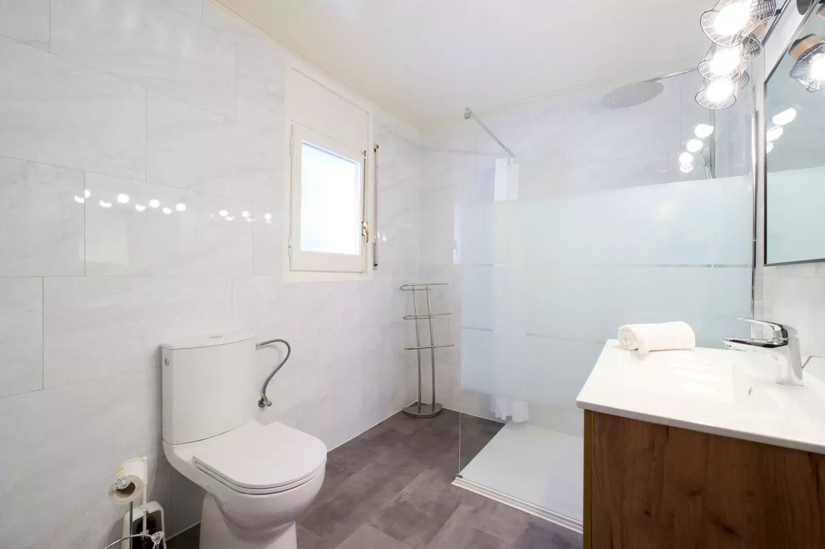 Tordera 18-Badkamer