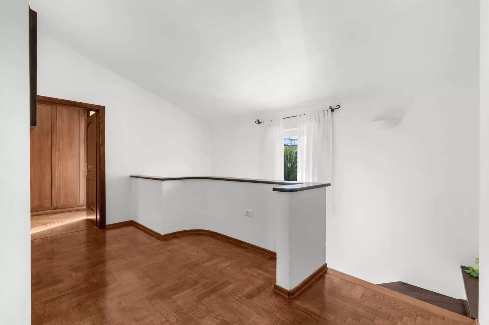 Villa Beauty with Private Pool-Sfeer