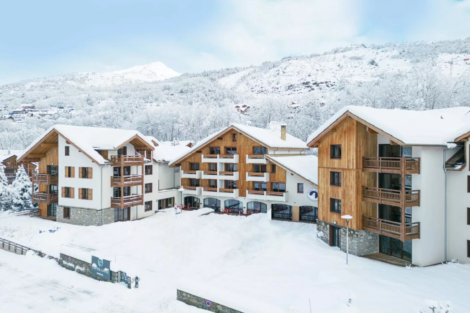 Le Cristal Lodge-RQ4S-Exterieur winter