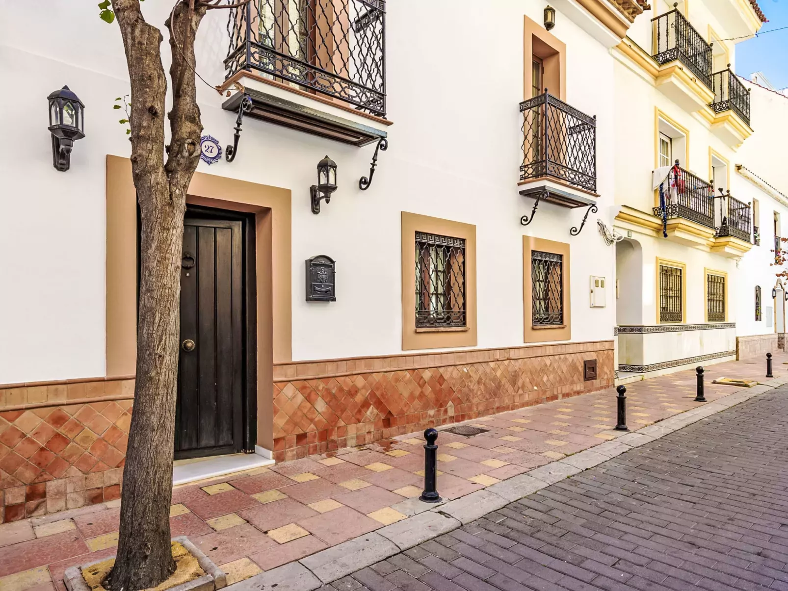 El patio de Lazaro-Buiten
