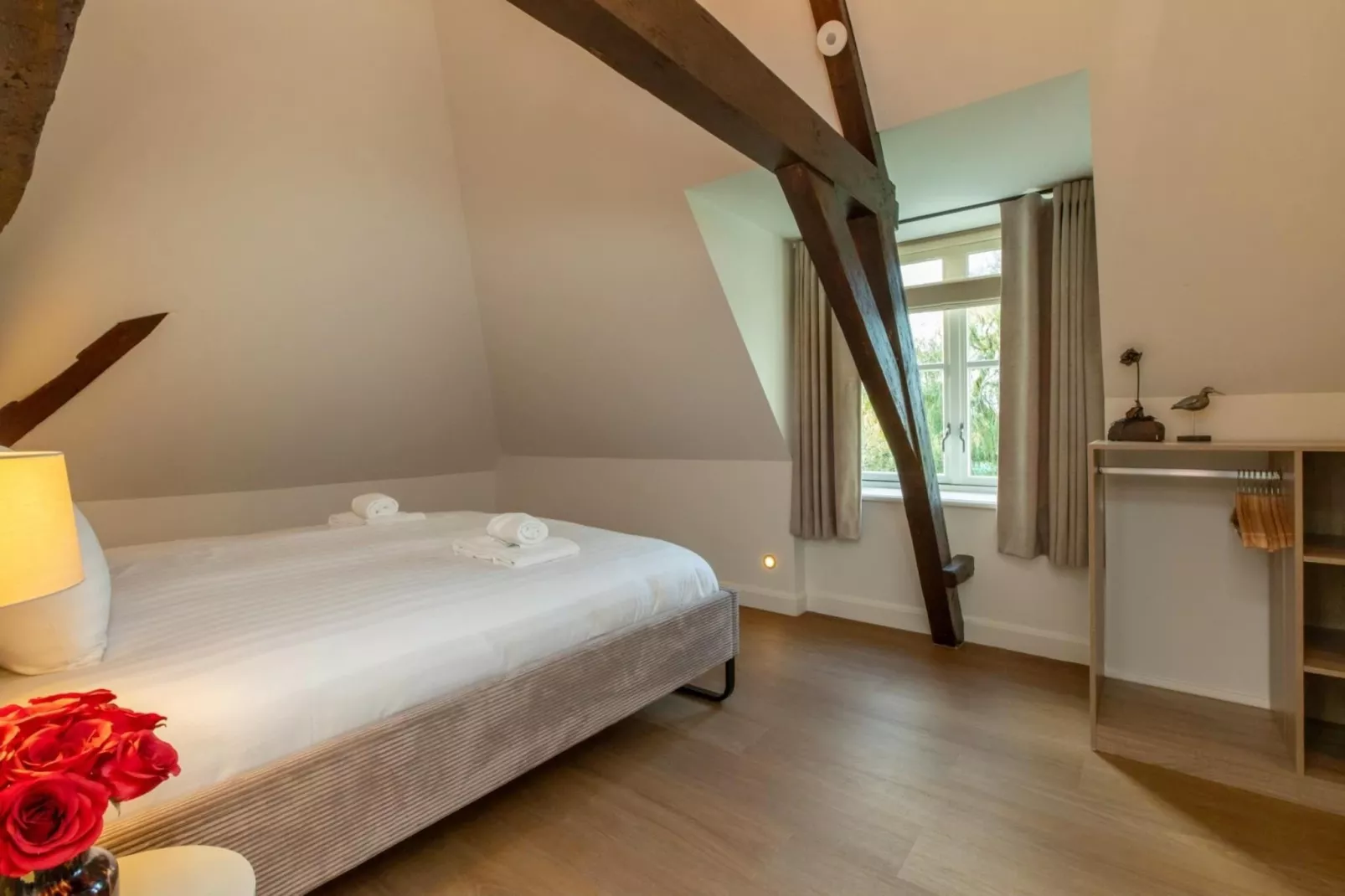 Vakantiehuis 'Boerderij Molenhof' - Stationsweg 5  Heinkenszand-Slaapkamer