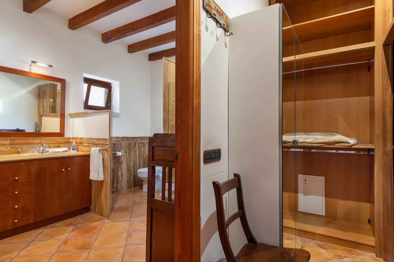 Can Colis-Badkamer