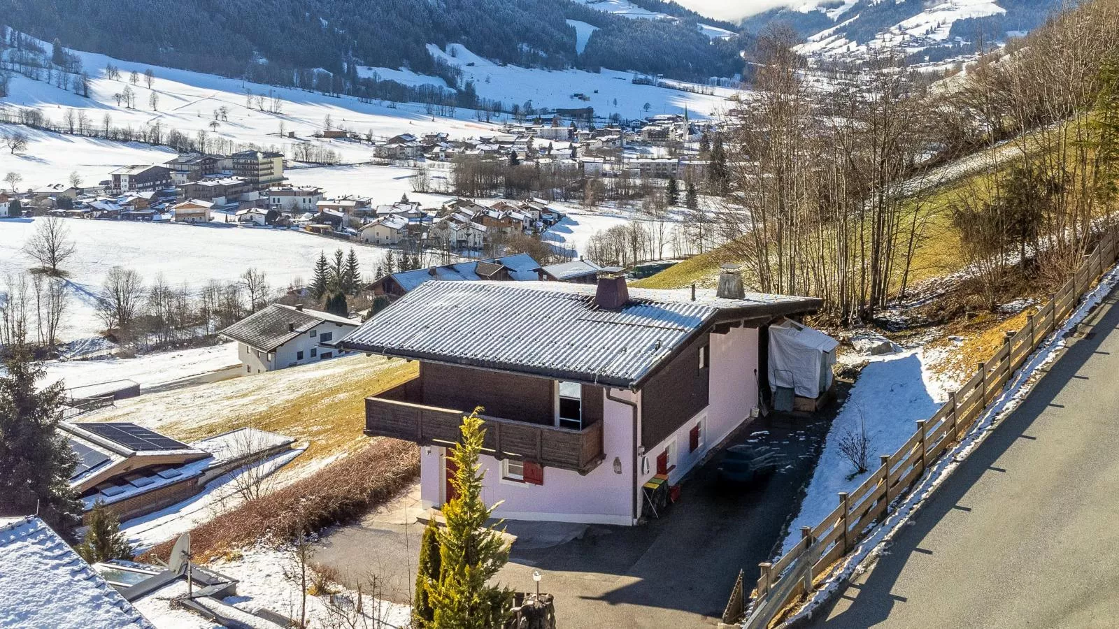 Kitzbüheler-Alpen Chalet-Exterieur winter