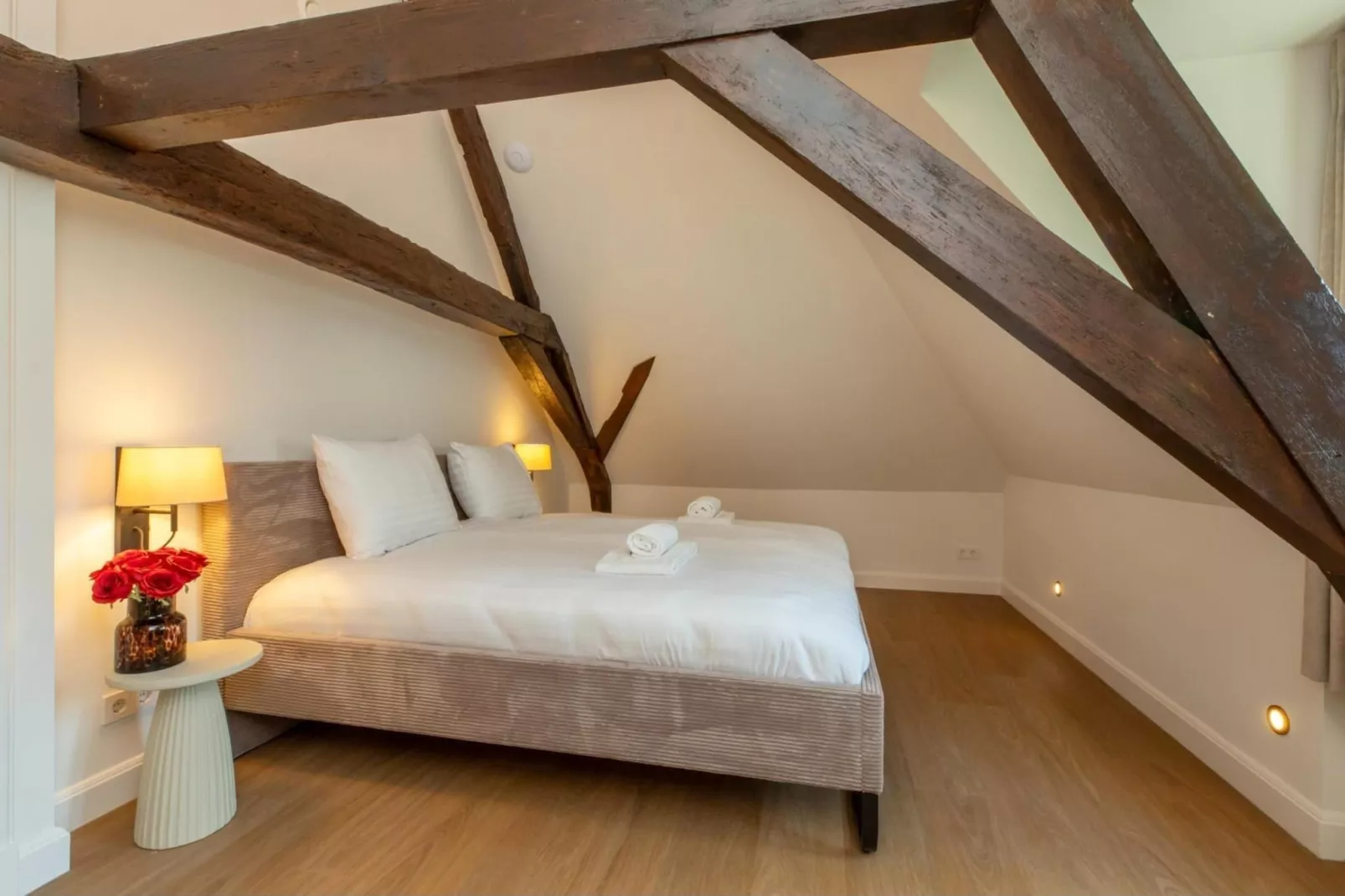 Vakantiehuis 'Boerderij Molenhof' - Stationsweg 5  Heinkenszand-Slaapkamer