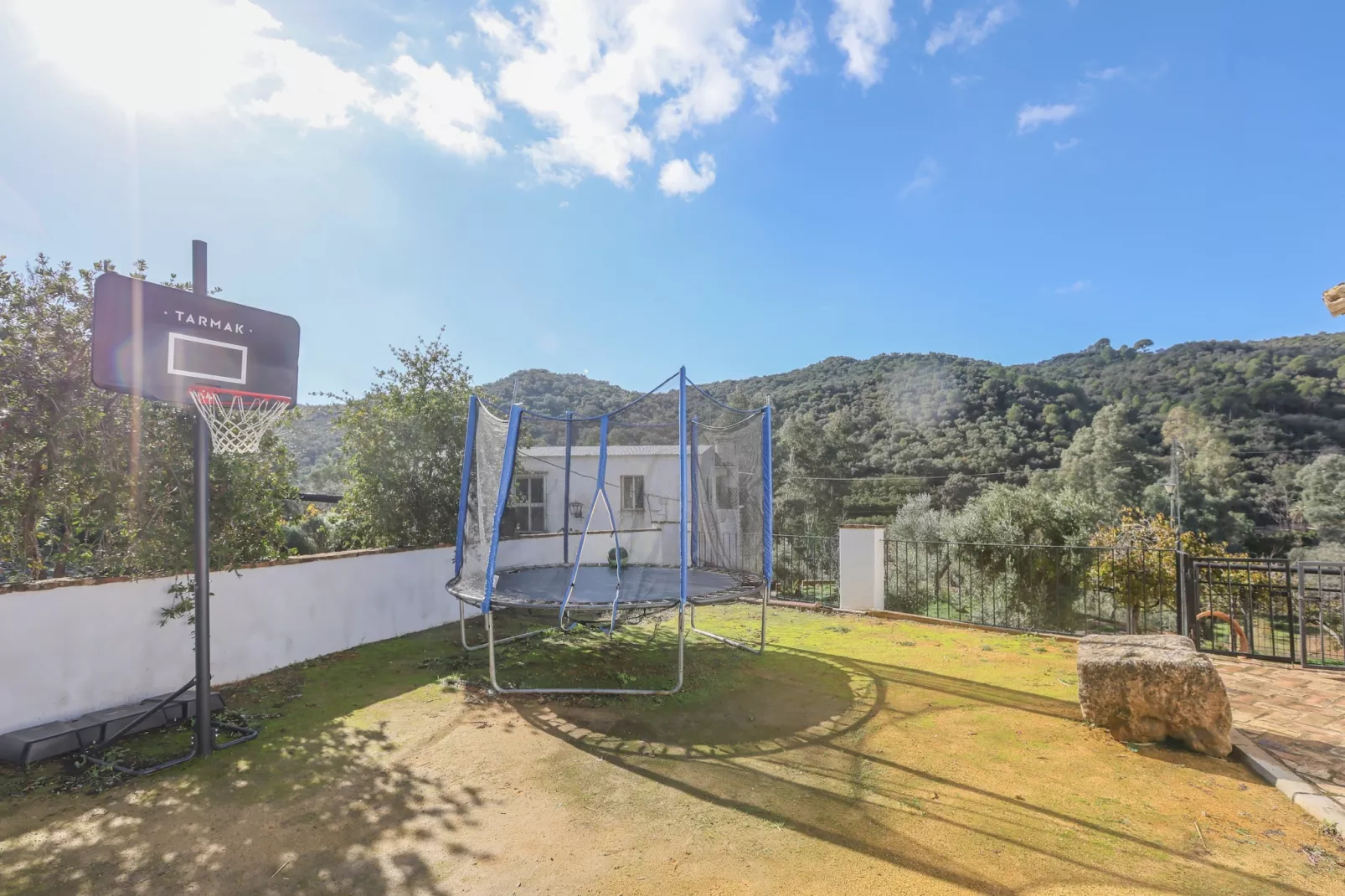 Casa Rural Los Menestrales-Tuinen zomer
