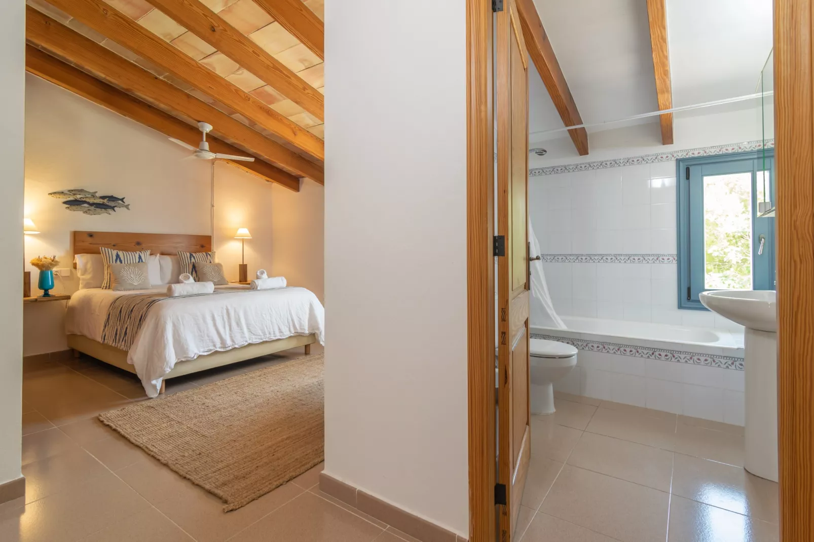 Can Cuarassa-Image-tags.