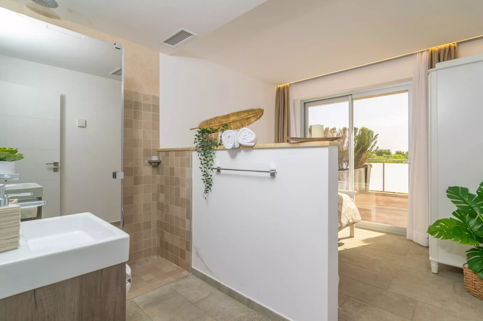 Rainbow Home Mallorca-Image-tags.