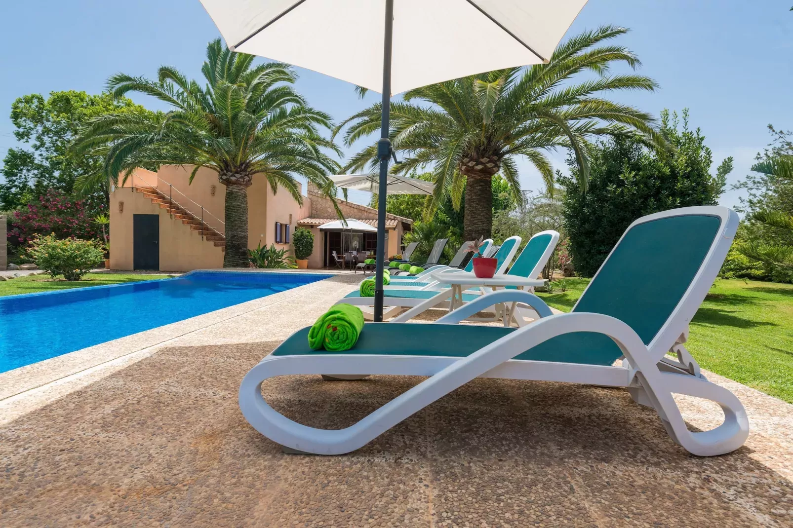Casa Angela - Buitenkant zomer