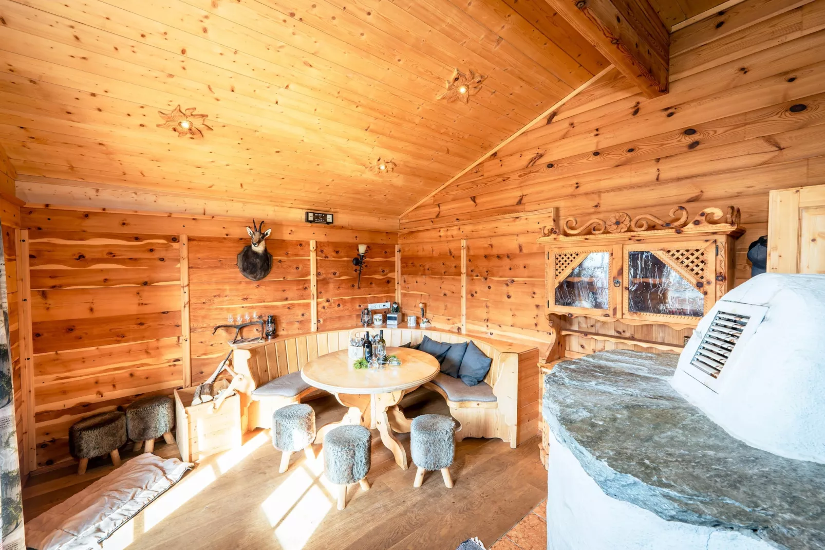 Edelweisshütte-Eetkamer
