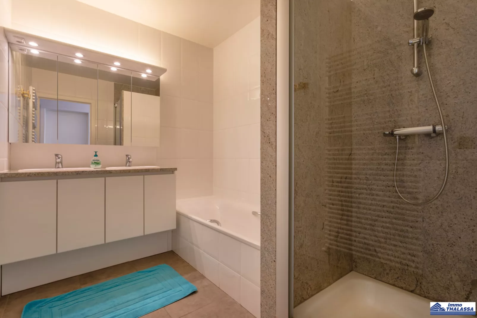 Molenhof 0102-Badkamer