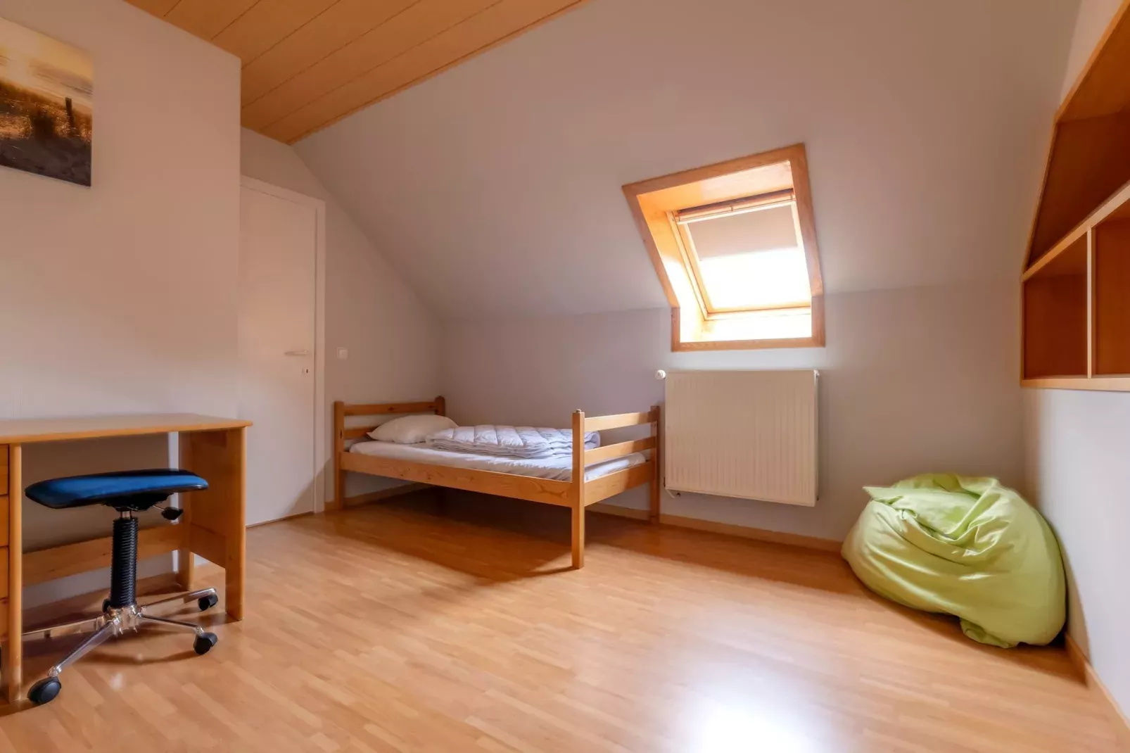 At Home-Slaapkamer