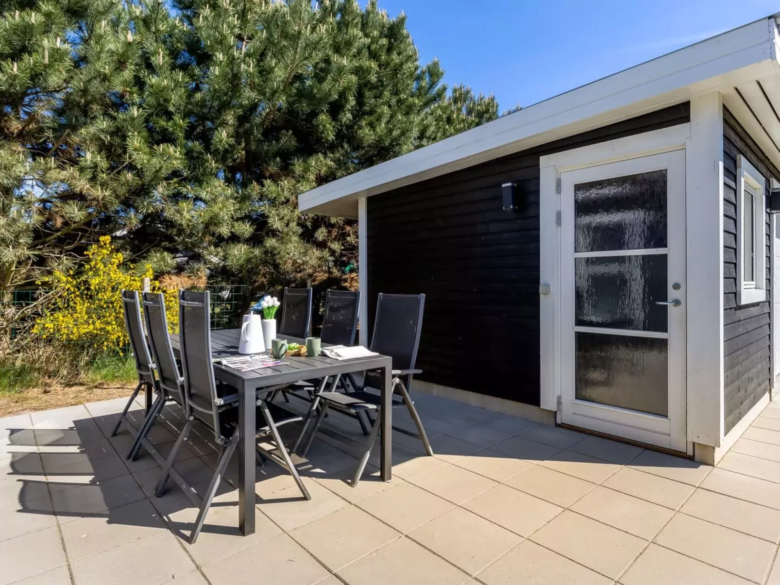 "Amdi" - 1.3km from the sea-Buiten