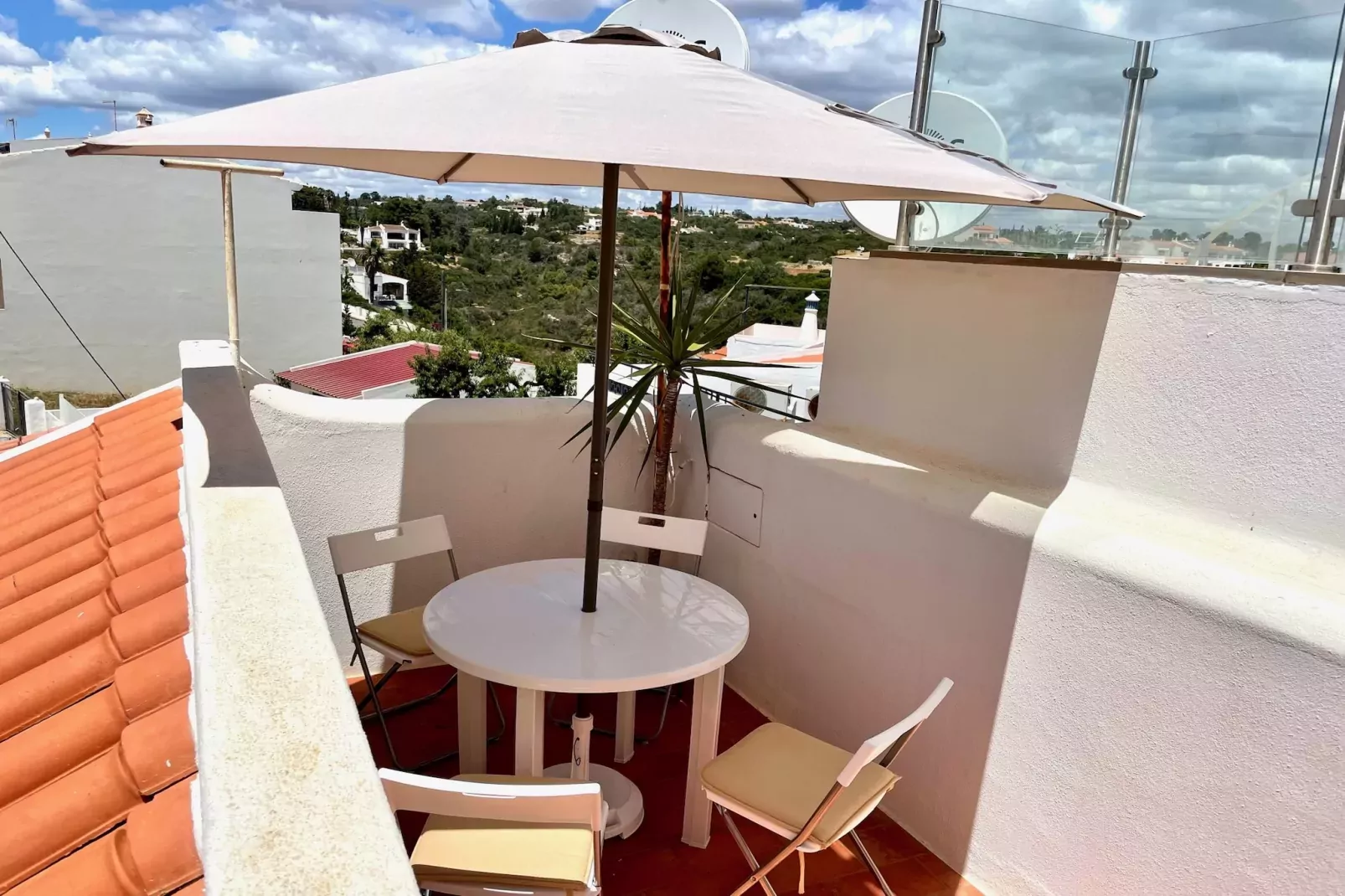 Casa Tété - apartment in Benagil-Terras