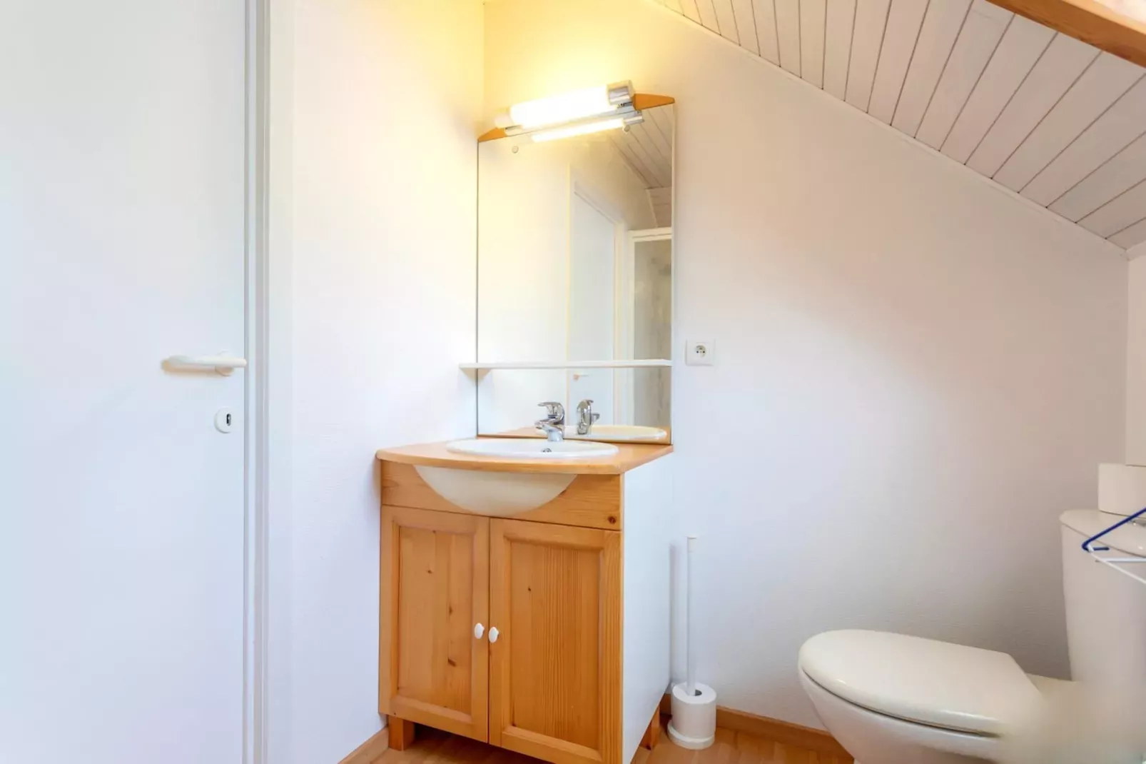 At Home-Badkamer