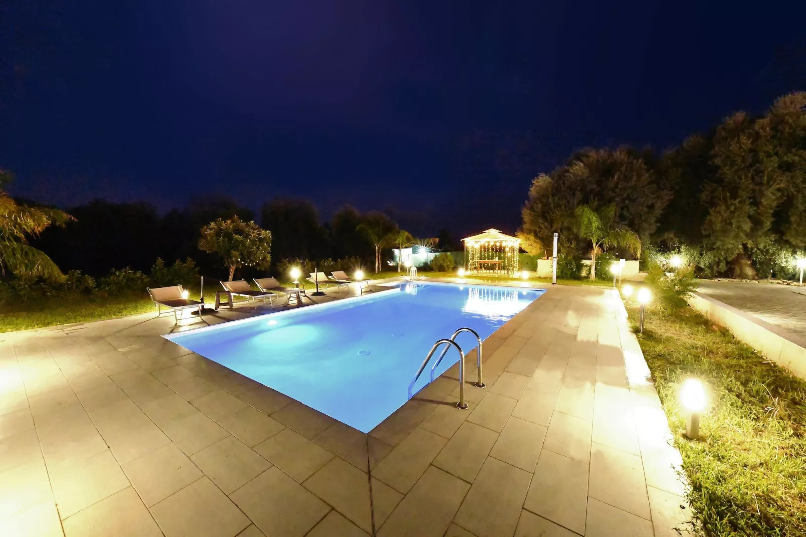 Villa Giugiò mit Privatpool-Zwembad