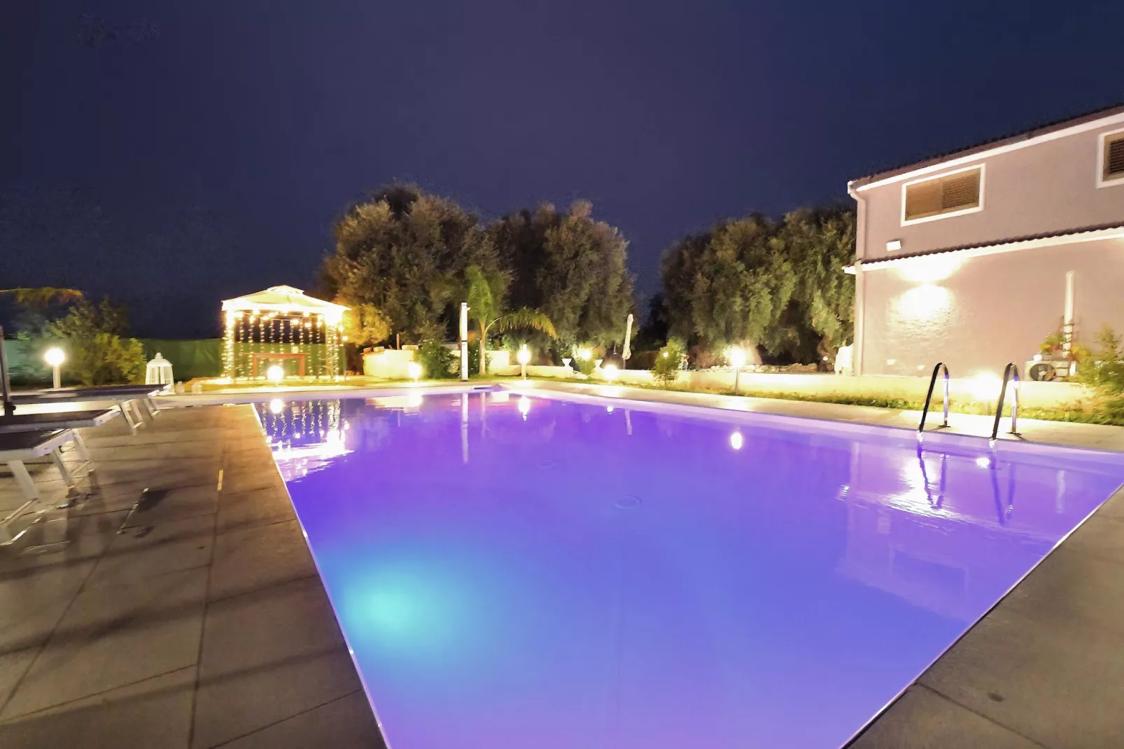 Villa Giugiò mit Privatpool-Zwembad