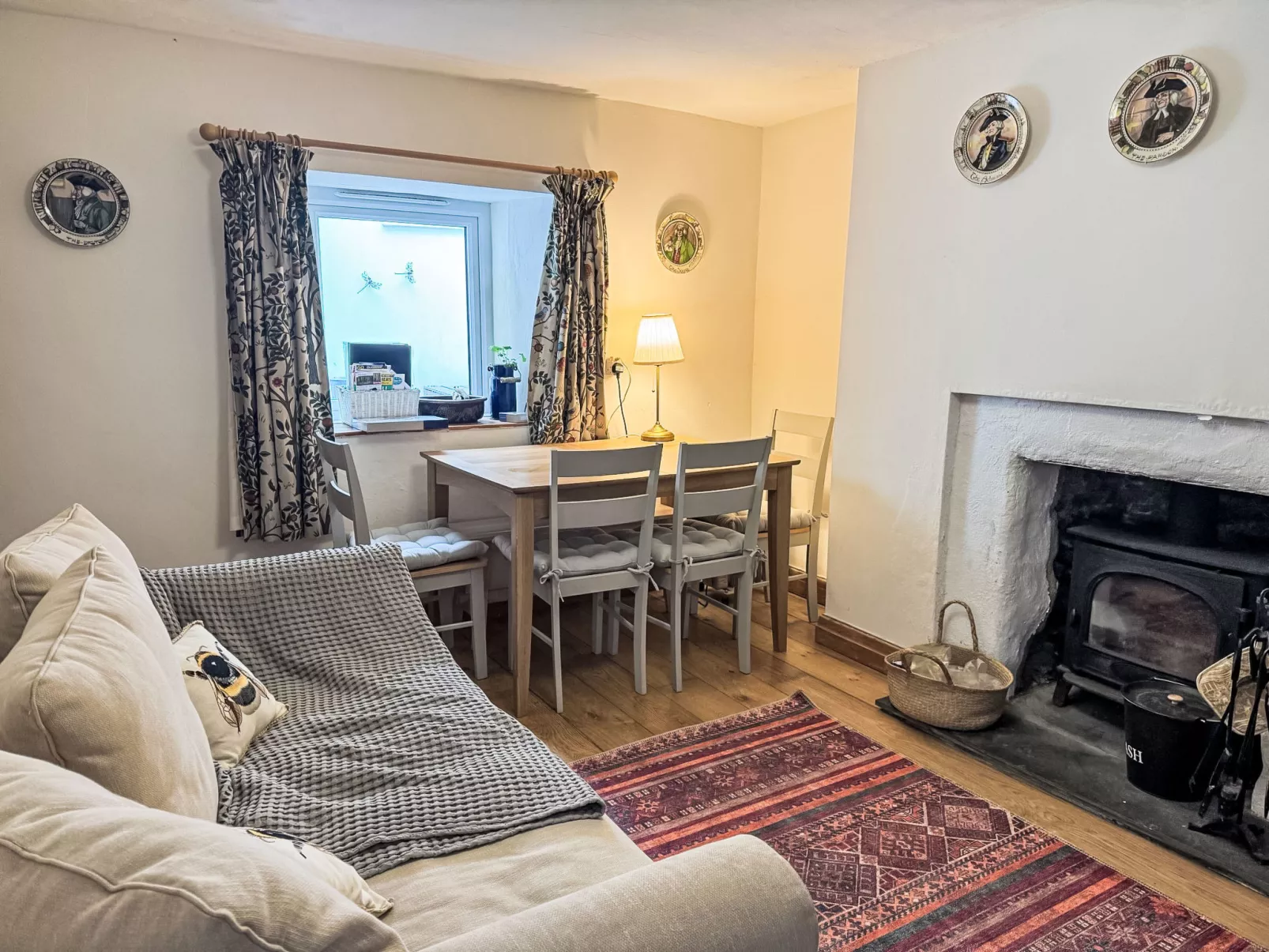 Seaforth Cottage-Binnen