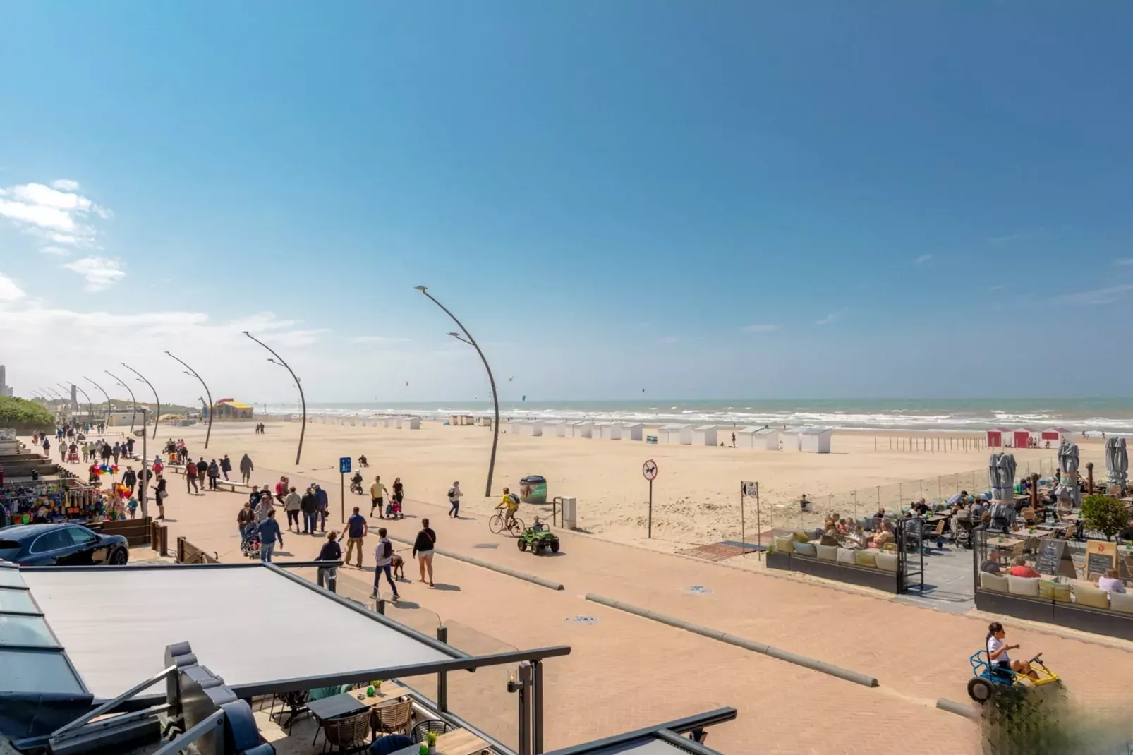 Astoria Palace 0101-Uitzicht zomer