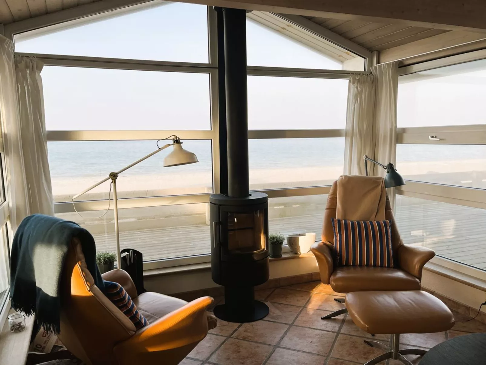 "Amila" - 10m from the sea