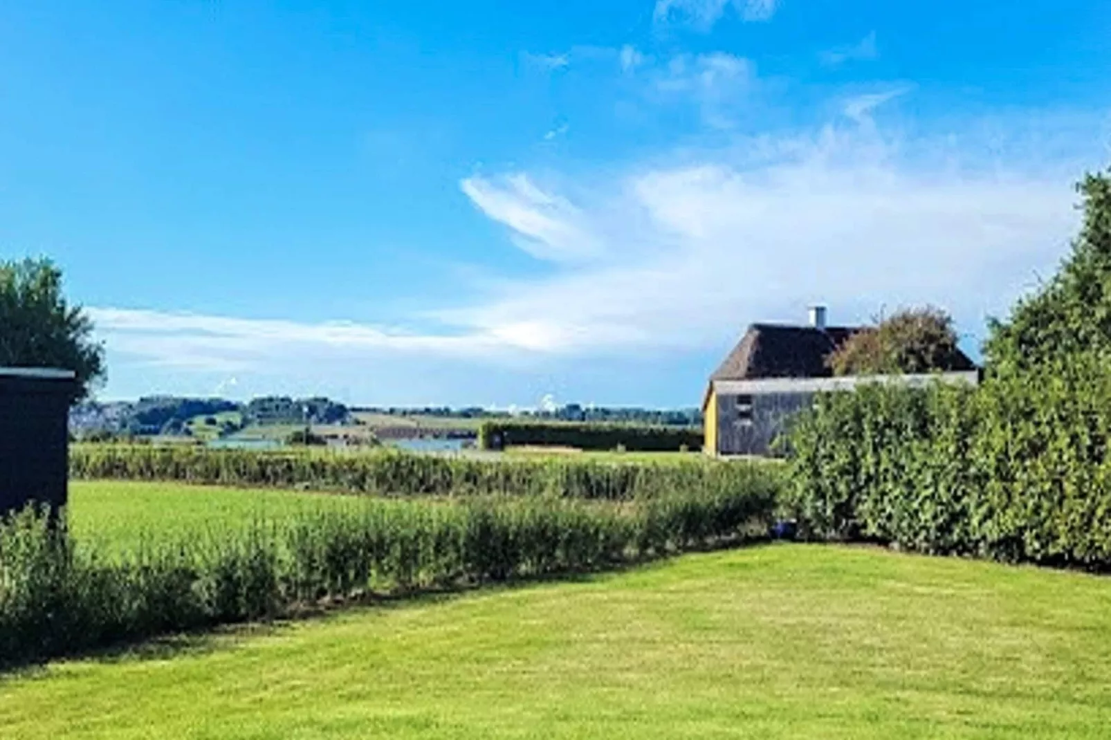 Gerenoiveerde Toevlucht in Hejlsminde-By Traum