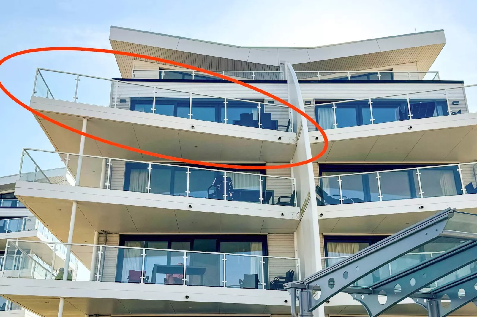 Gezellig modern appartement met zeezicht