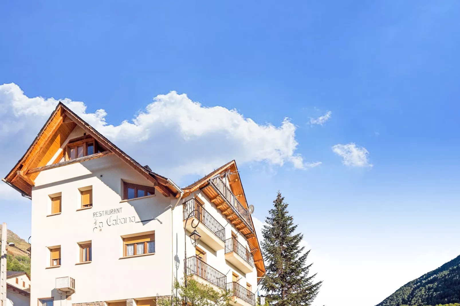 Apartamento “La Cabana”-Buitenkant zomer