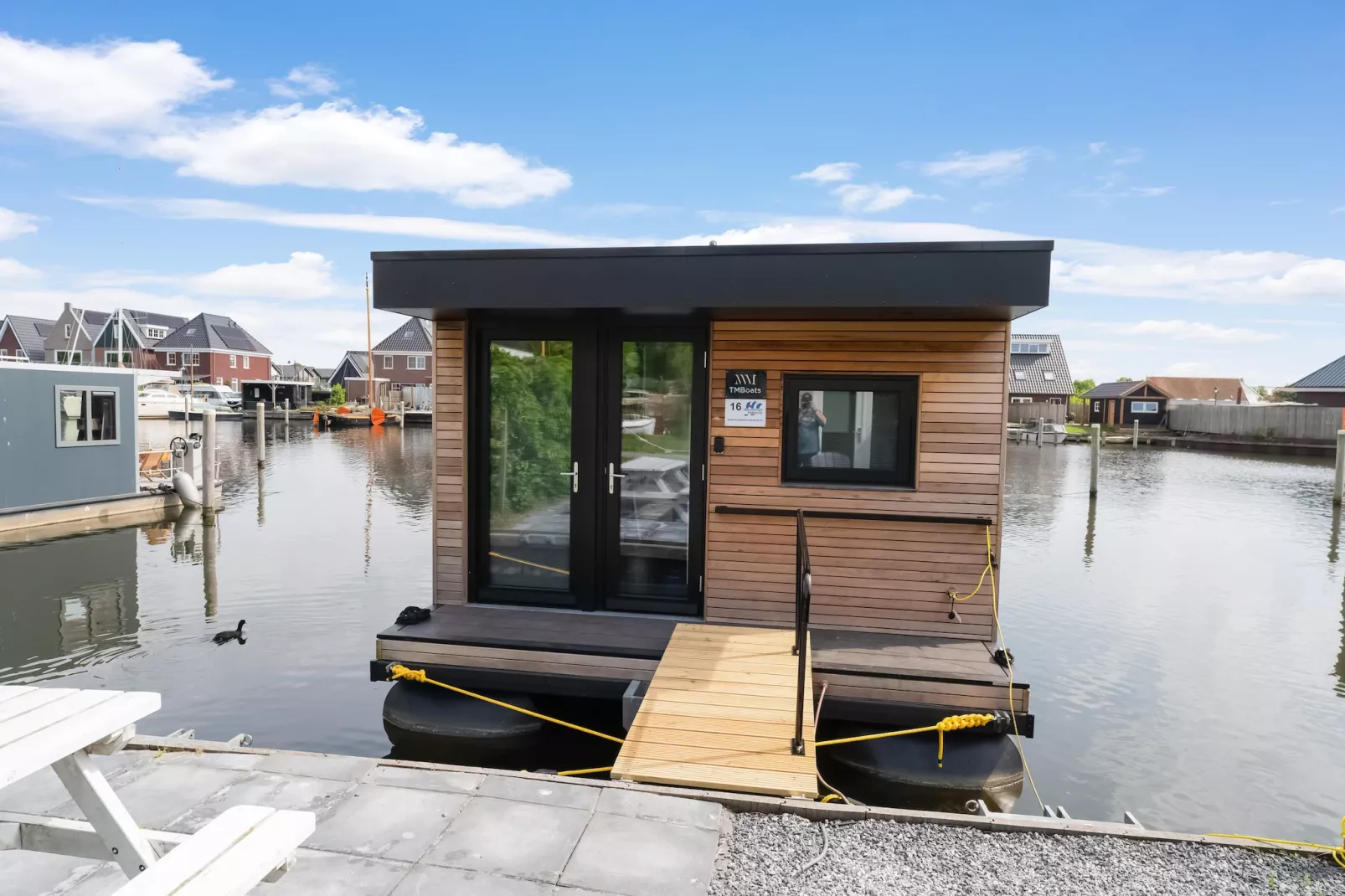 Boat House Stavoren-Buitenkant zomer