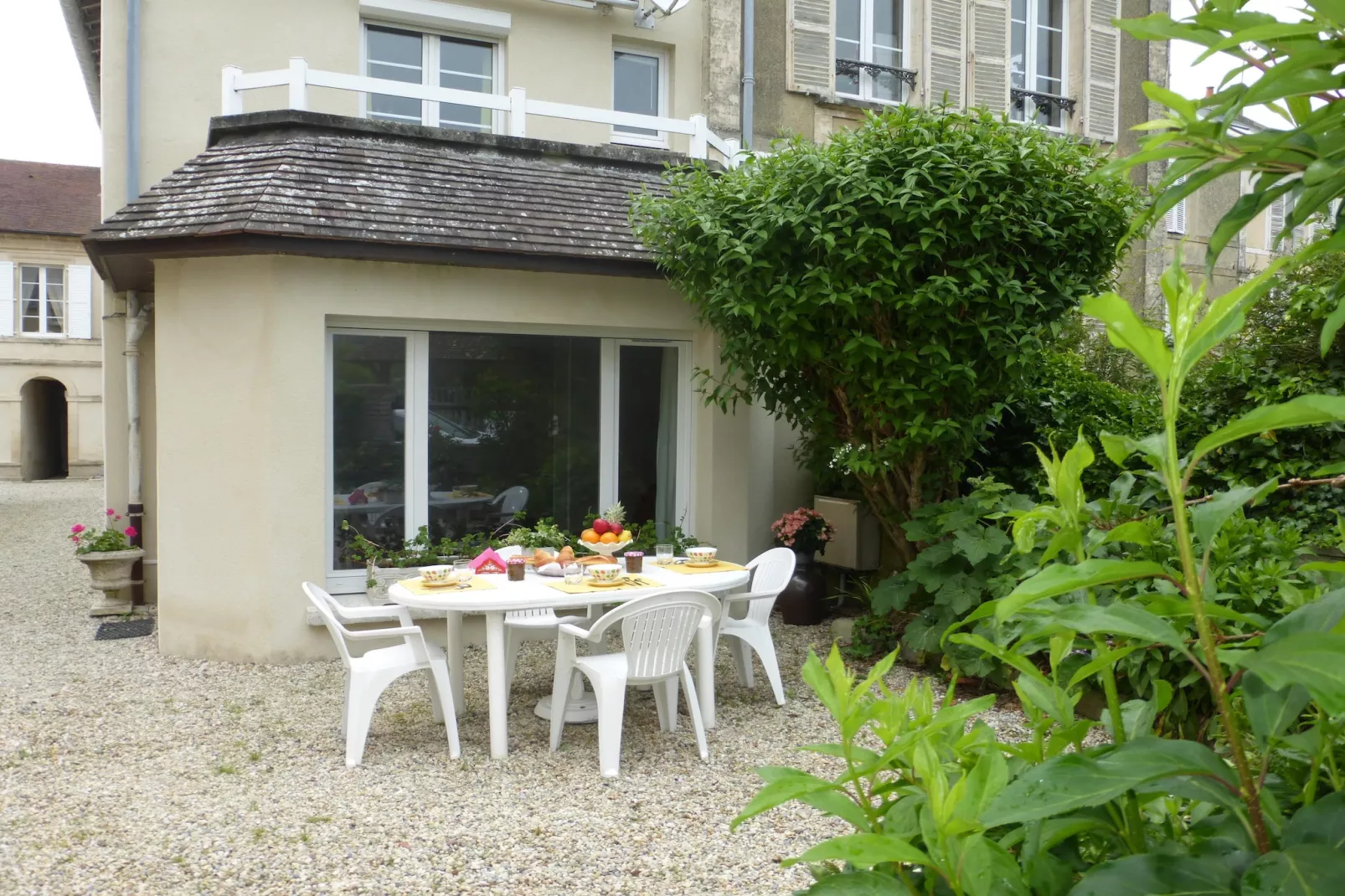 Holiday flat, Arromanches-les-Bains-SLOOP - app. au rez-de-chaussée-Buitenkant zomer