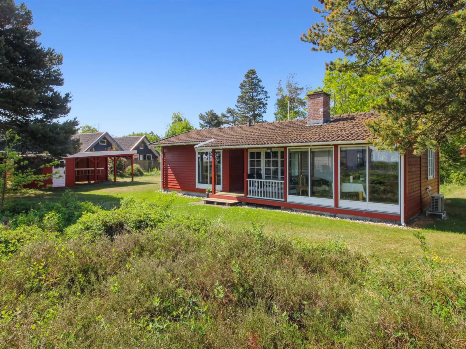 "Asfrid" - 3.5km from the sea